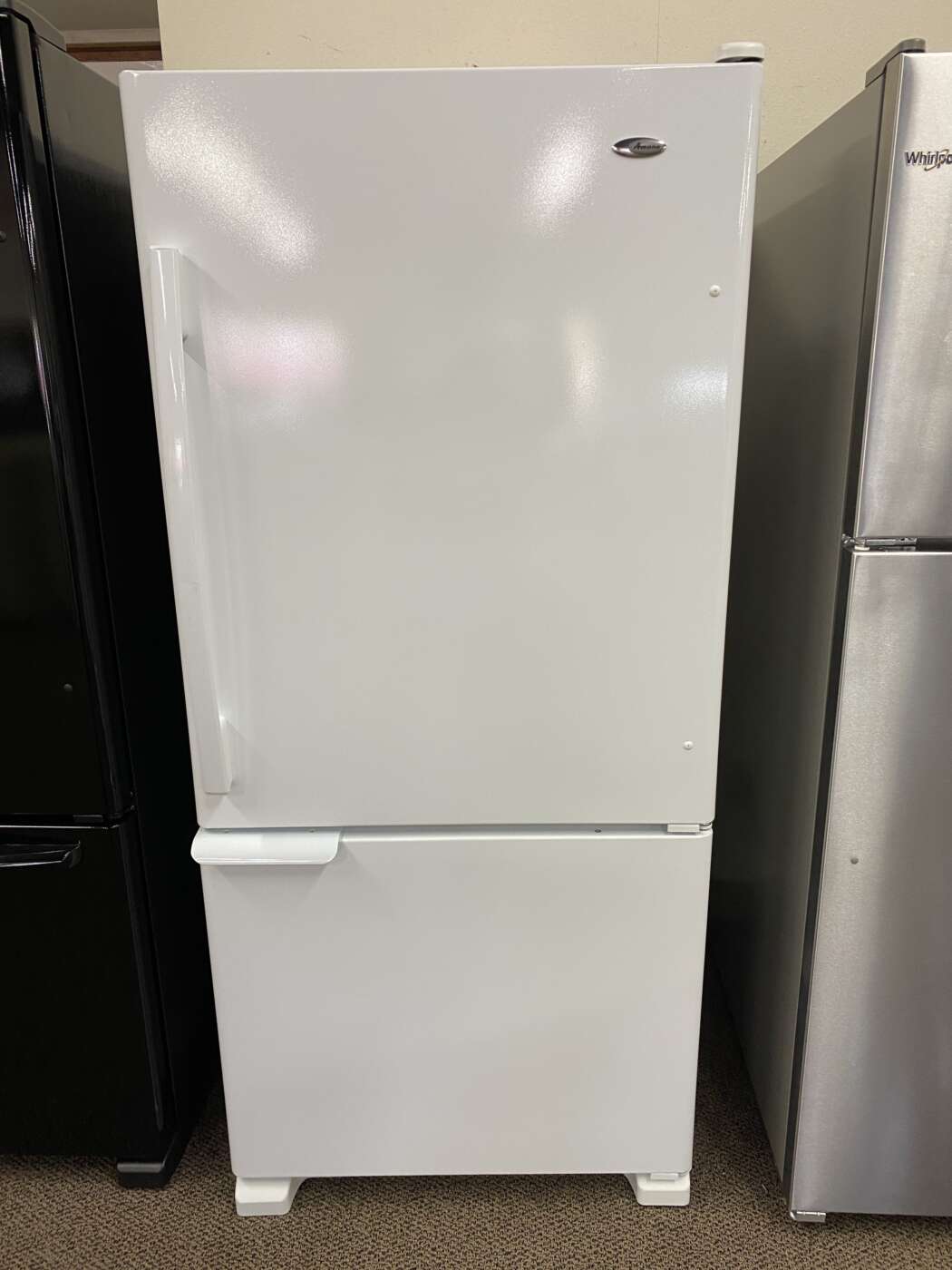 Reconditioned AMANA 19 Cu. Ft. Bottom-Freezer Refrigerator – White