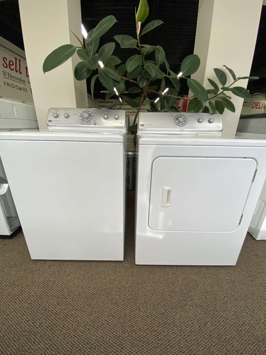 Reconditioned MAYTAG 3.4 Cu. Ft. Top-Load Washer & 7.0 Cu. Ft. Electric Dryer – White