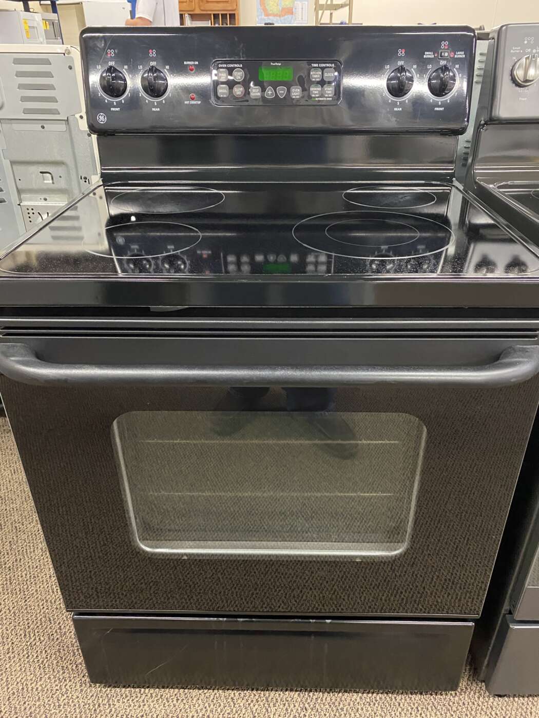 Reconditioned G/E SelfClean Oven Electric Range Bisque Howie Voigt
