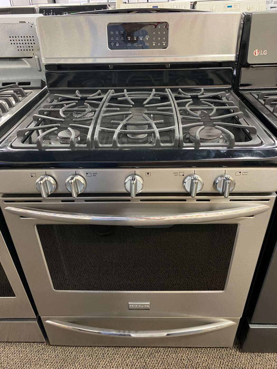 Reconditioned FRIGIDAIRE Self-Clean Convection-Oven GAS Range – Stainless
