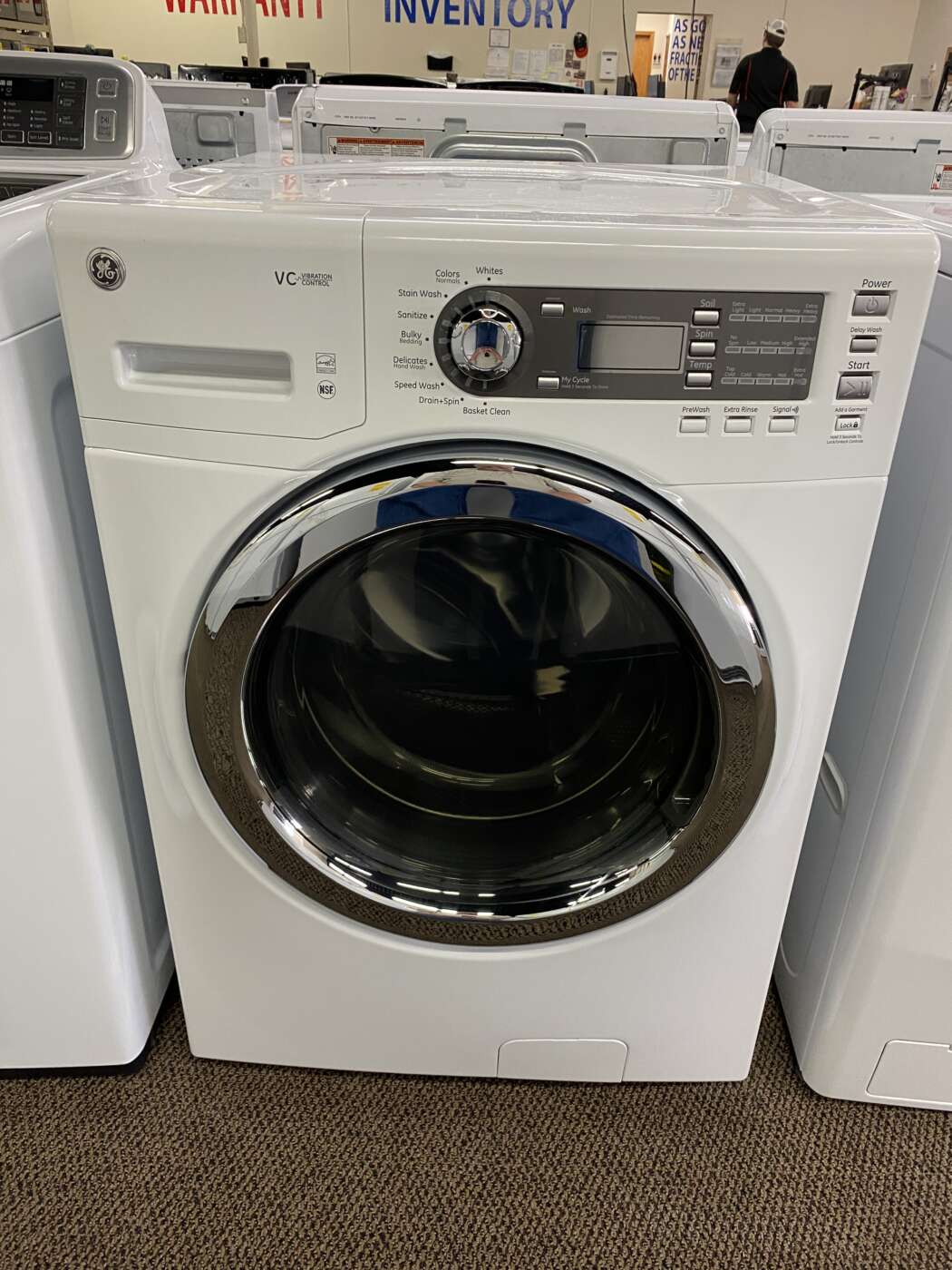 Reconditioned G/E 4.0 Cu. Ft. Front-Load H/E Washer – White