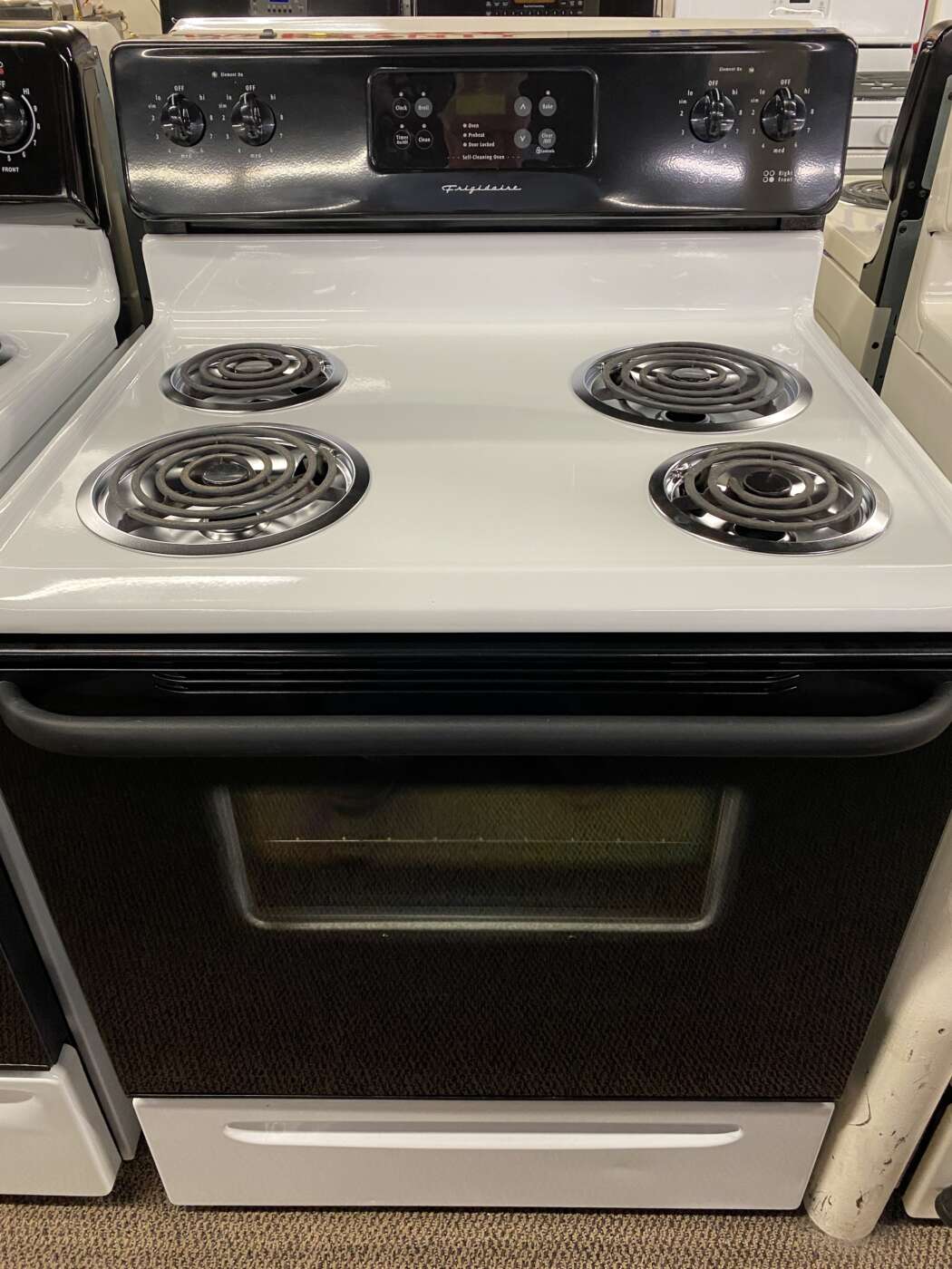 Reconditioned KENMORE Self-Clean Oven Electric Range - Bisque - Howie Voigt