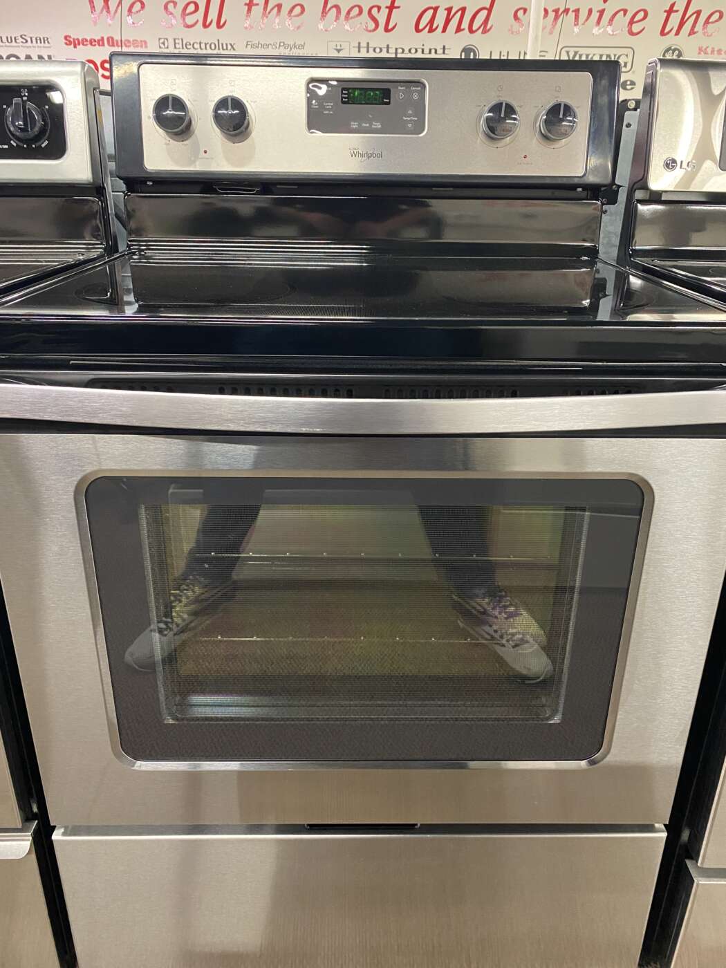 Reconditioned WHIRLPOOL Electric Range
