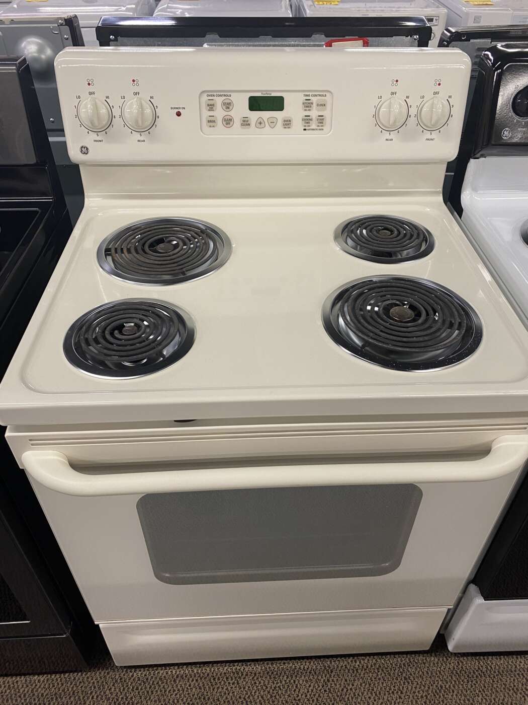 Reconditioned G/E Coil Top Electric Range