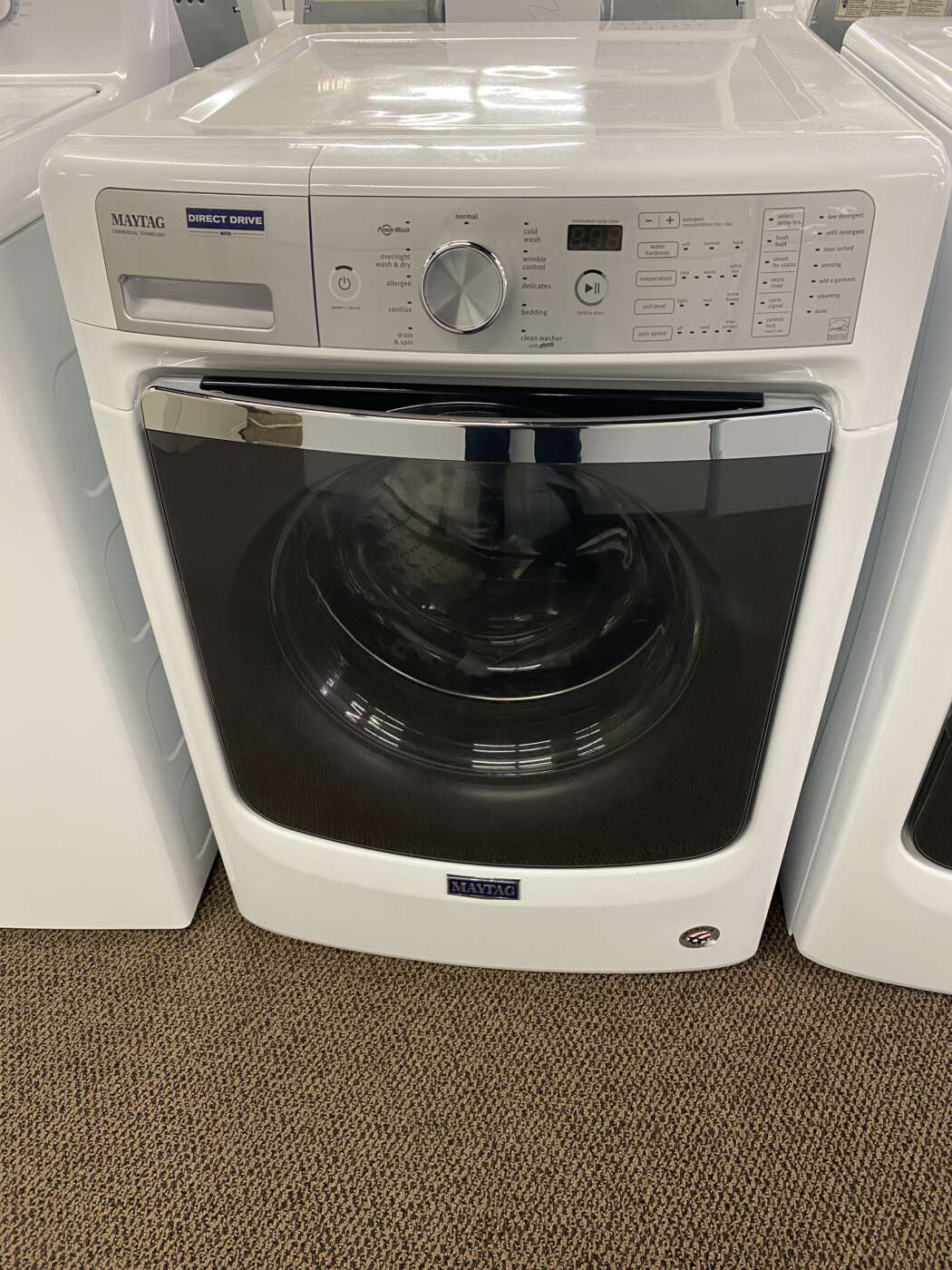 Reconditioned MAYTAG 4.6 Cu. Ft. Front Load Washer With Steam