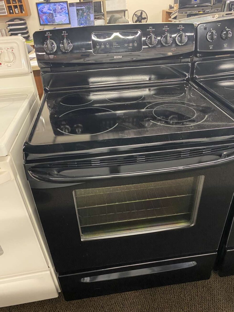 Reconditioned KENMORE Electric Range - Howie Voigt