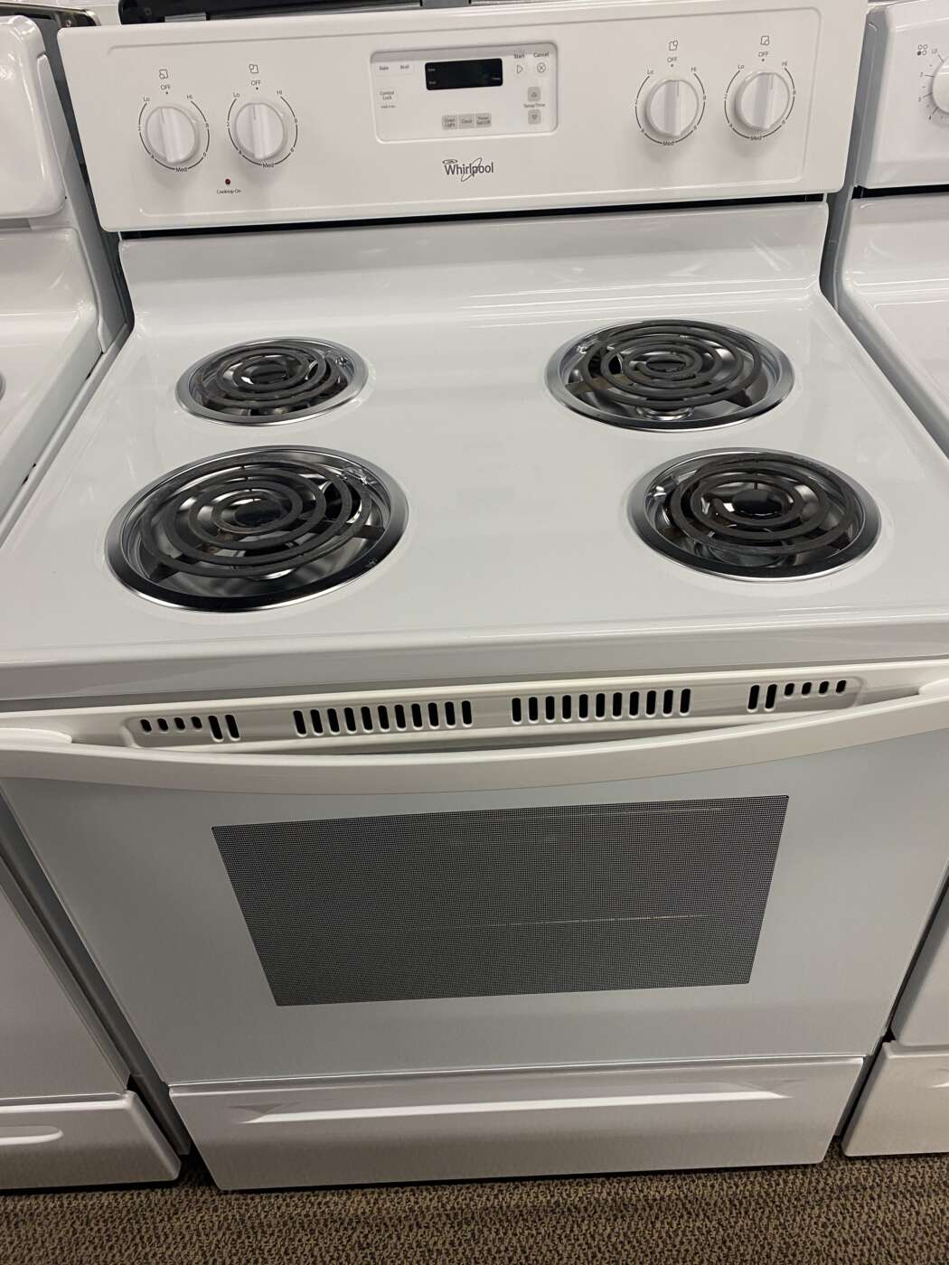 Reconditioned WHIRLPOOL 4.8 Cu. Ft. Electric Range (No Self-Clean)