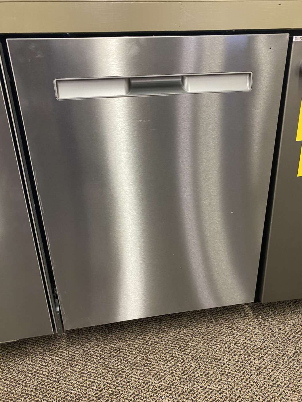 Reconditioned MAYTAG Stainless Tub With 3rd Rack Howie Voigt