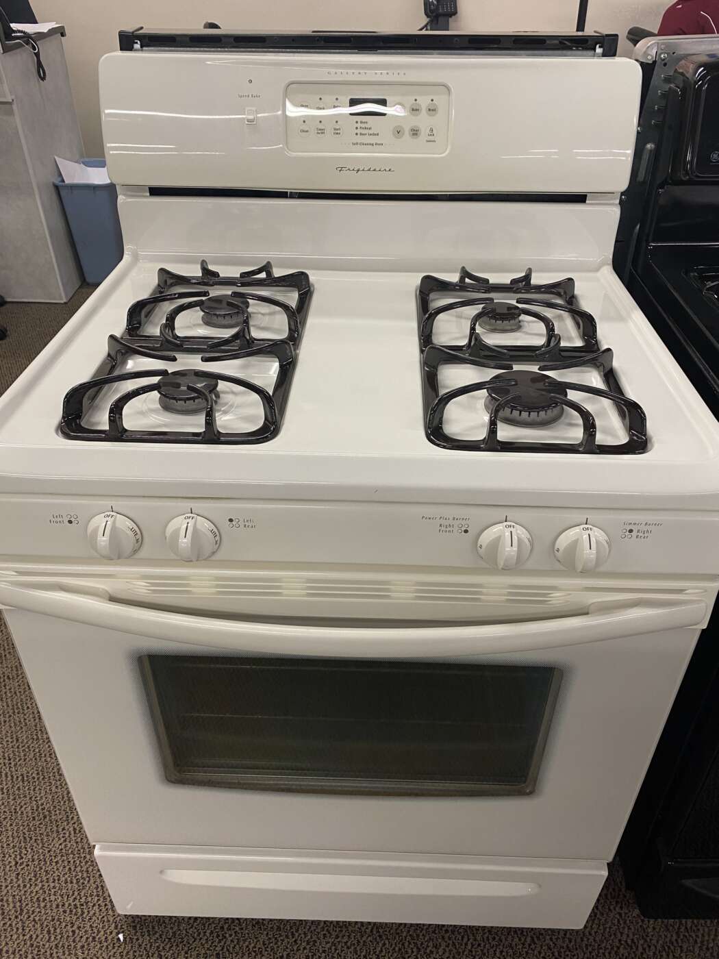 Reconditioned FRIGIDAIRE 5.0 Cu. Ft. Gas Range With Self Clean