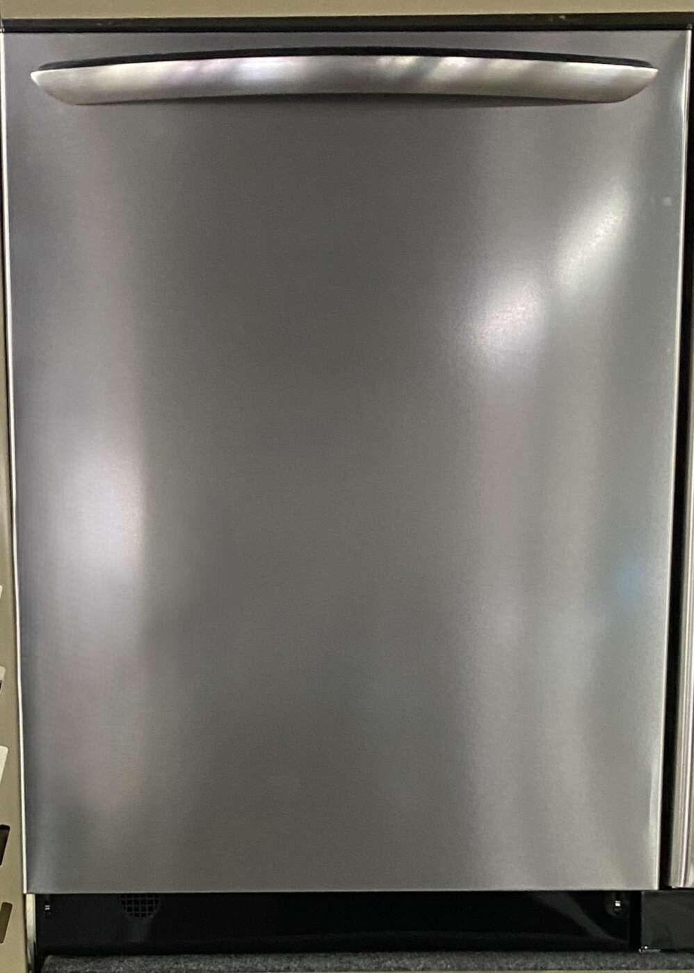 Reconditioned FRIGIDAIRE Dishwasher With 3rd Rack (Stainless Steel)