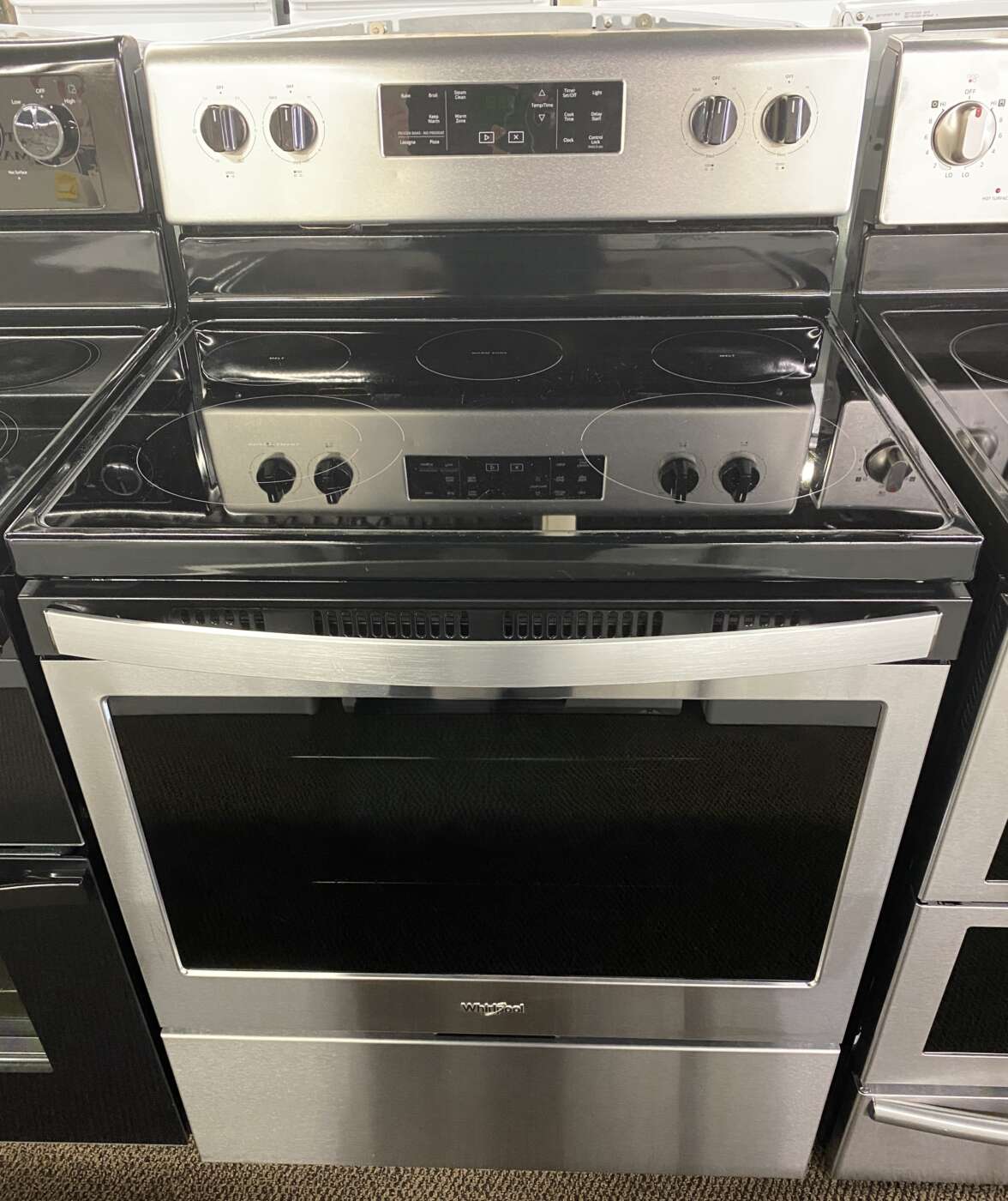 Reconditioned WHIRLPOOL 5.3 Cu. Ft. Electric Range With Steam-Clean