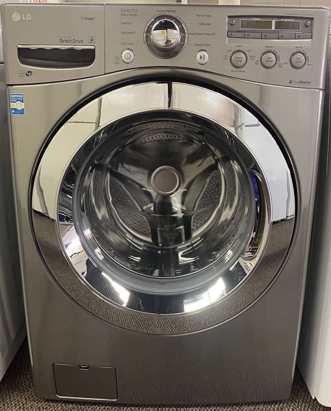 Reconditioned LG 4.0 Cu. Ft Front-Load Washer (Graphite)