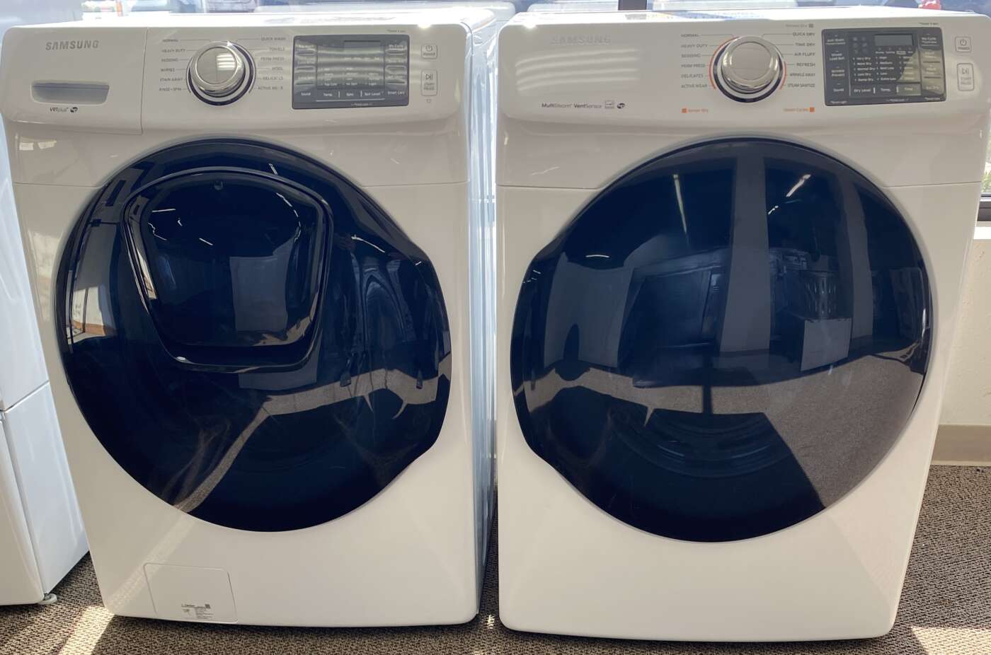 Reconditioned SAMSUNG 4.5 Cu. Ft Front-Load Washer and 7.5 Cu. Ft. Electric Dryer Set