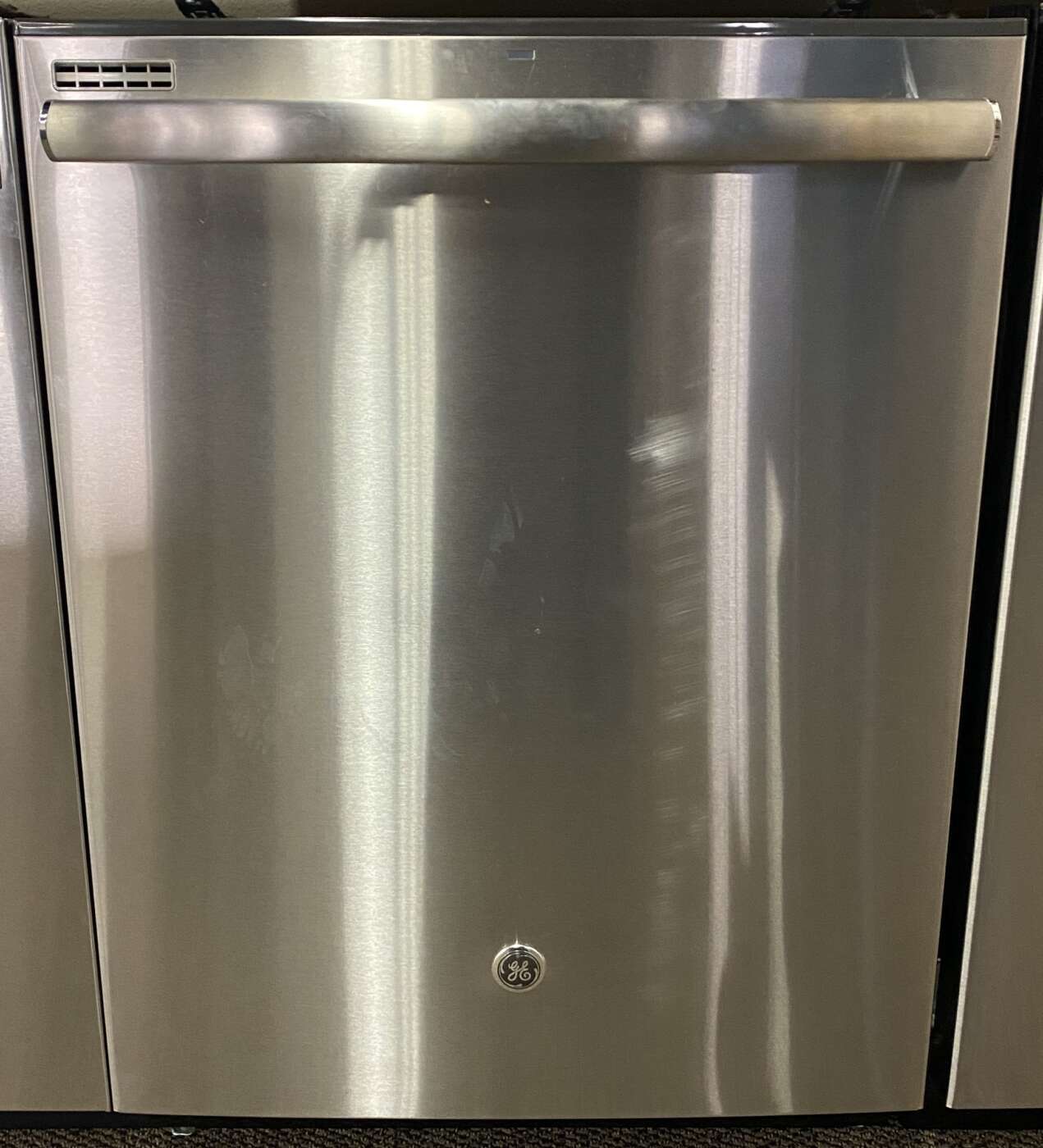 Reconditioned GE Dishwasher (Stainless Steel)