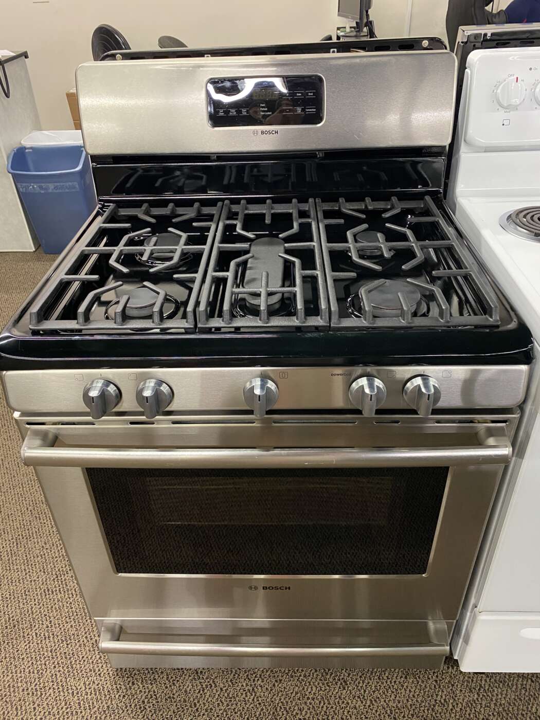 Reconditioned Bosch Gas Range (Stainless Steel)