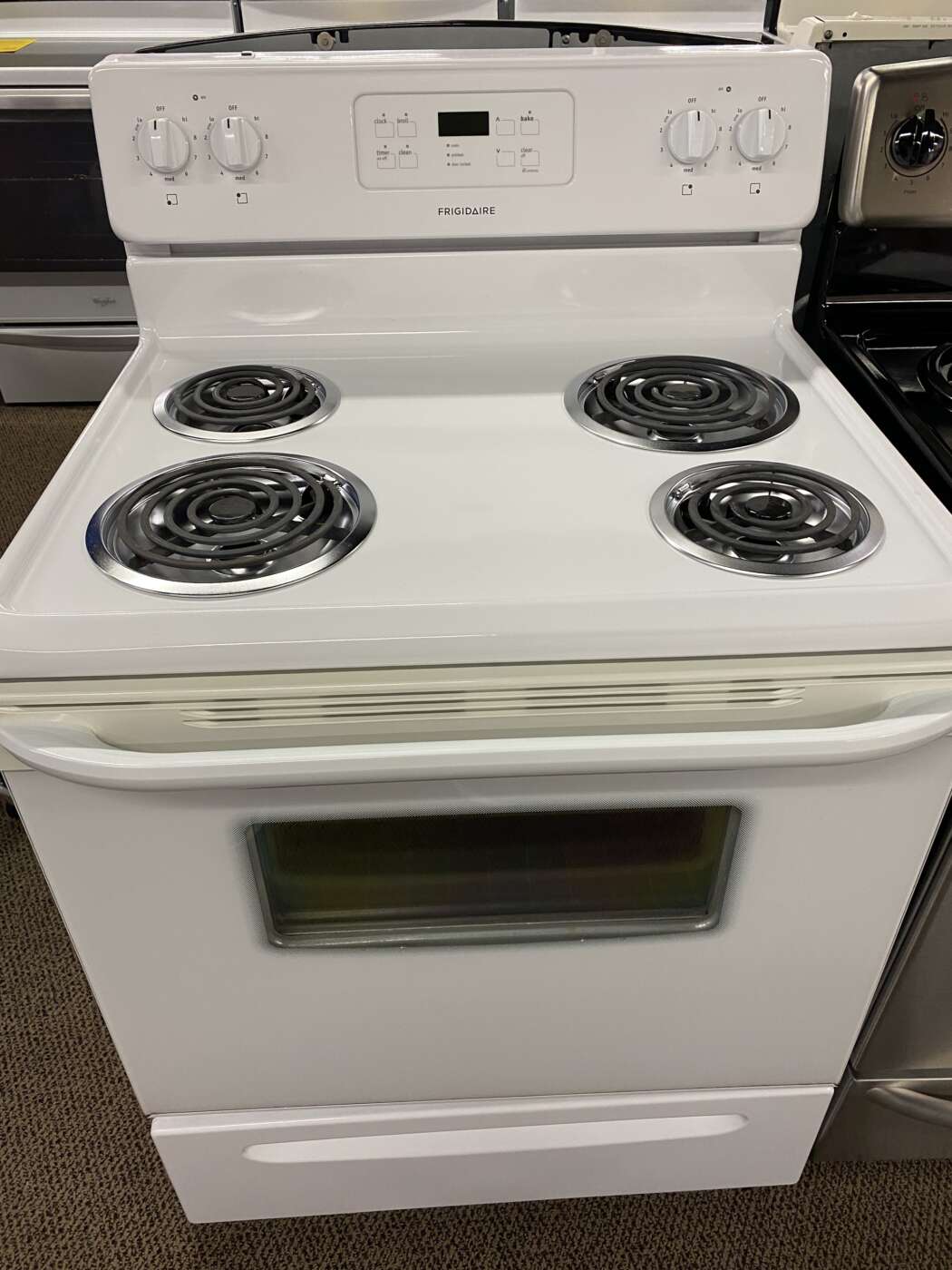 Reconditioned Frigidaire Coil Top Electric Range (White)