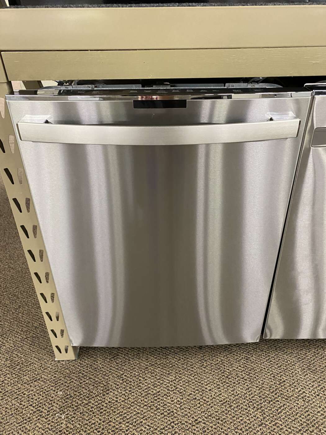 Reconditioned GE Dishwasher with Stainless Steel Tub (Stainless Steel)