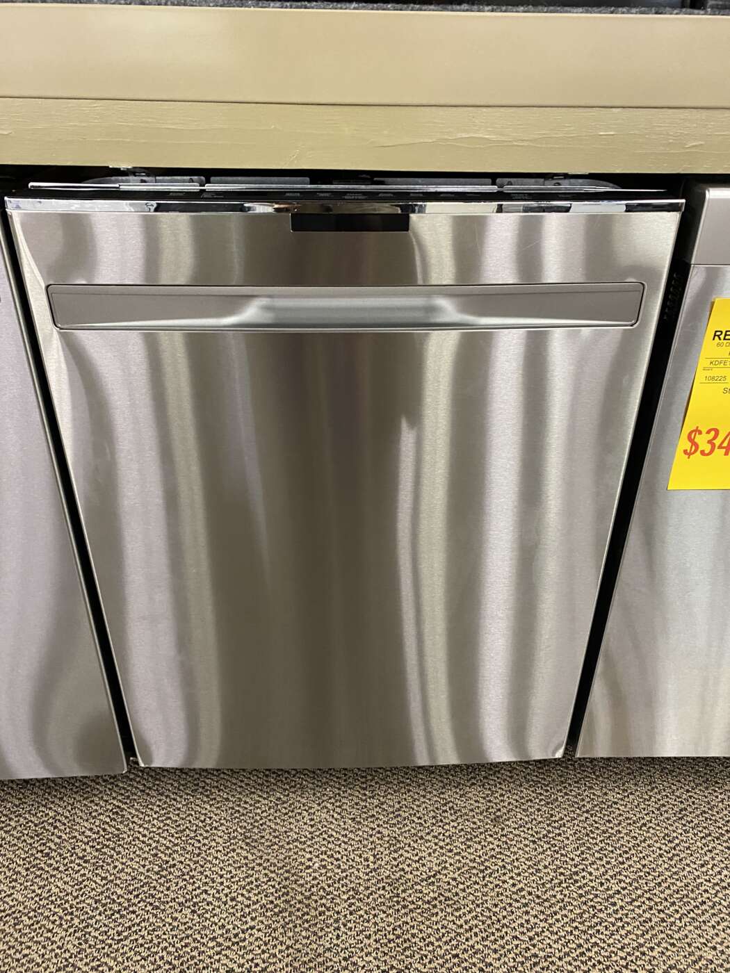 Reconditioned GE Dishwasher with Stainless Steel Tub (Stainless Steel)