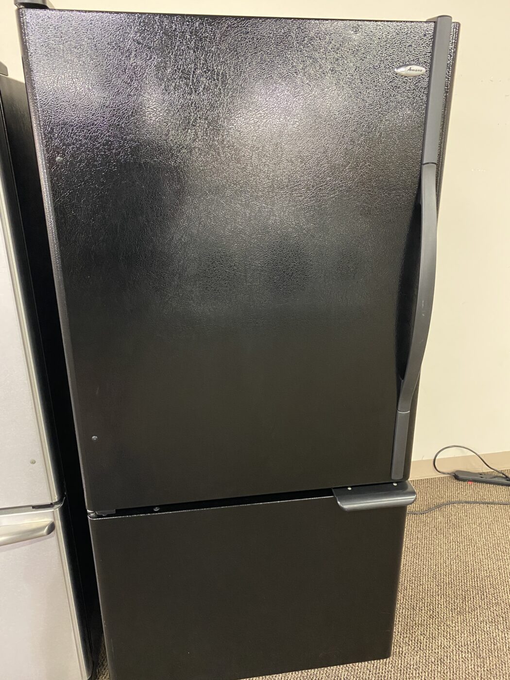 Reconditioned Amana 22.1 cu. ft. Bottom Freezer Refrigerator (Black)
