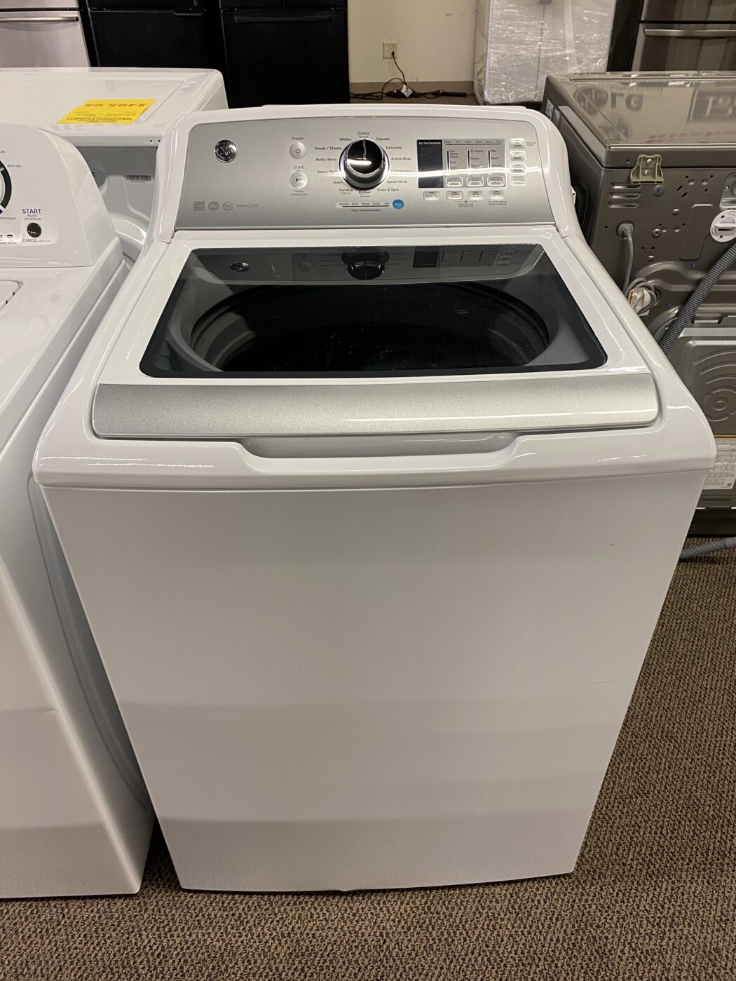 Reconditioned GE 4.5 cu. ft. Top Load Washer (White)