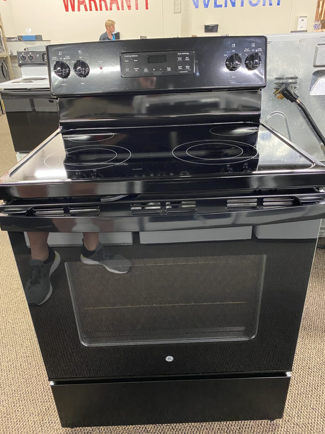 Reconditioned GE Smooth Top Electric Range (Black)