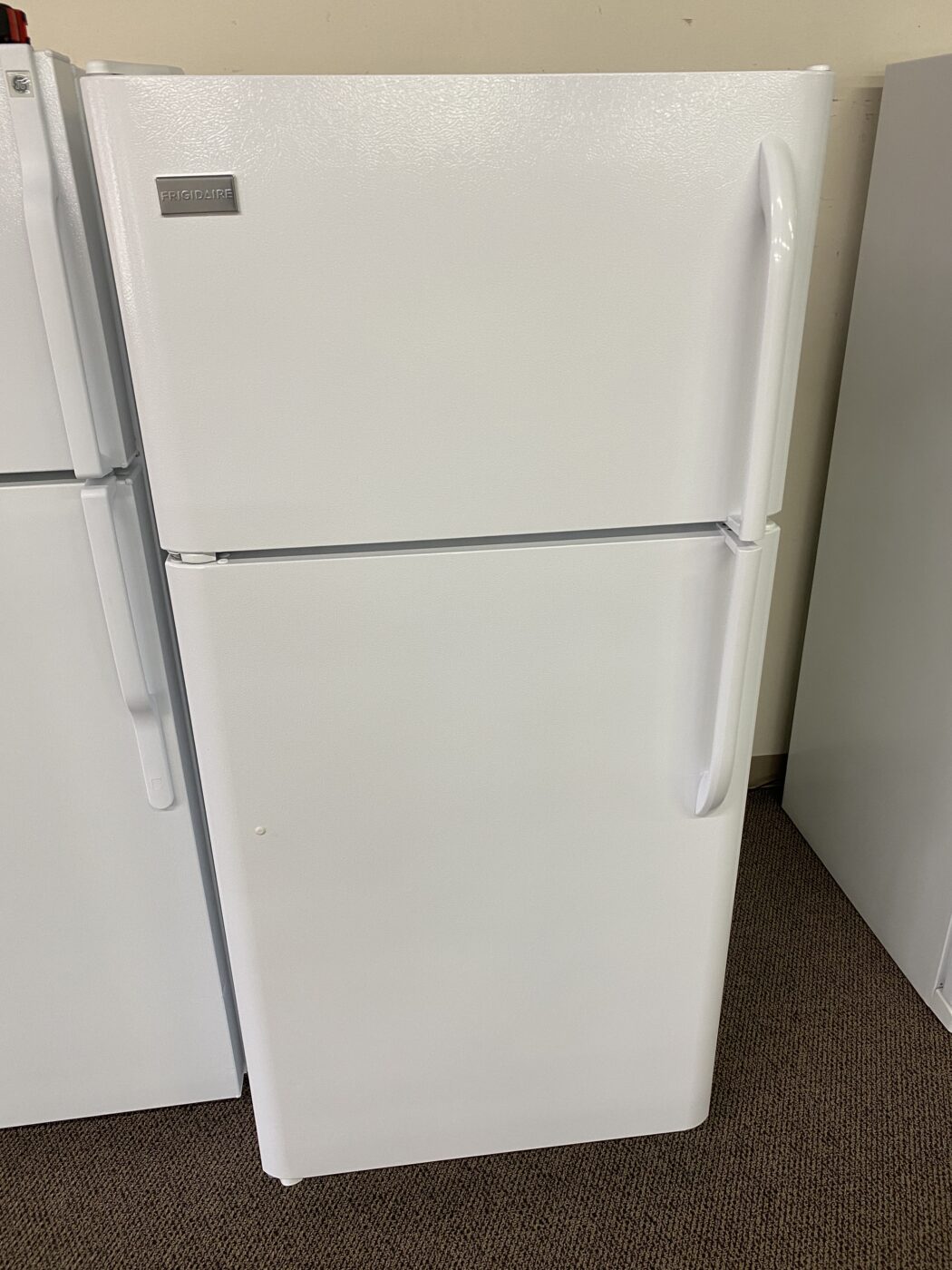 Reconditioned Frigidaire 18.2 cu. ft. Top Freezer Refrigerator (White)