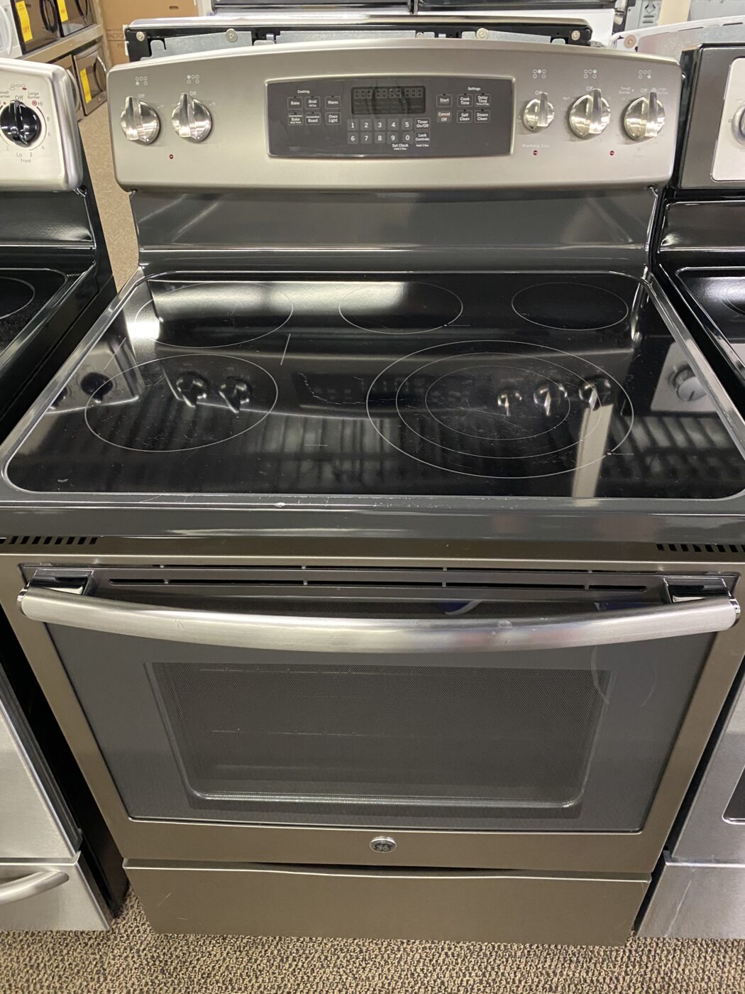 Reconditioned GE Smooth Top Electric Range with Convection (Slate)