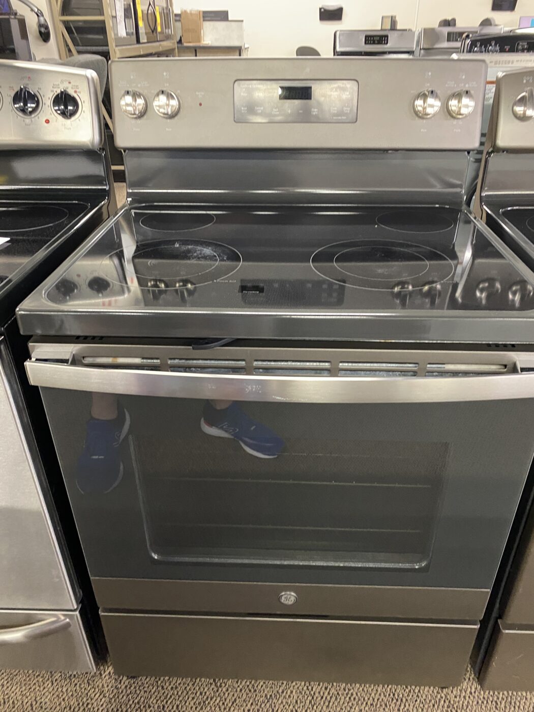 Reconditioned GE Smooth Top Electric Range with Convection (Slate)