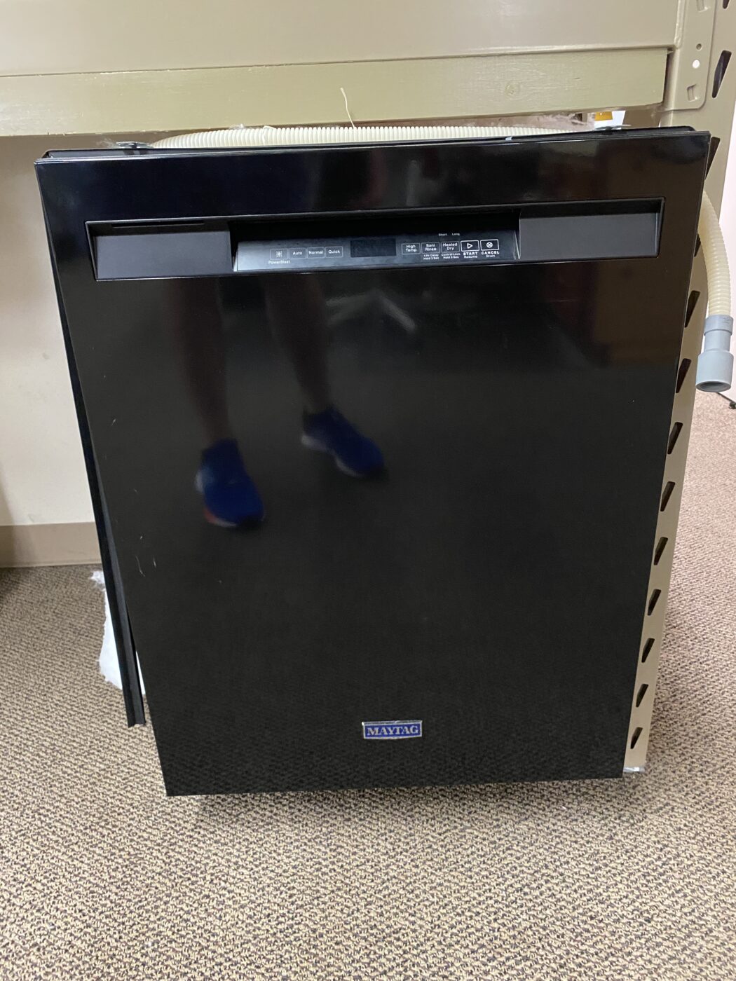Reconditioned Maytag Dishwasher with Stainless Steel Tub (Black)
