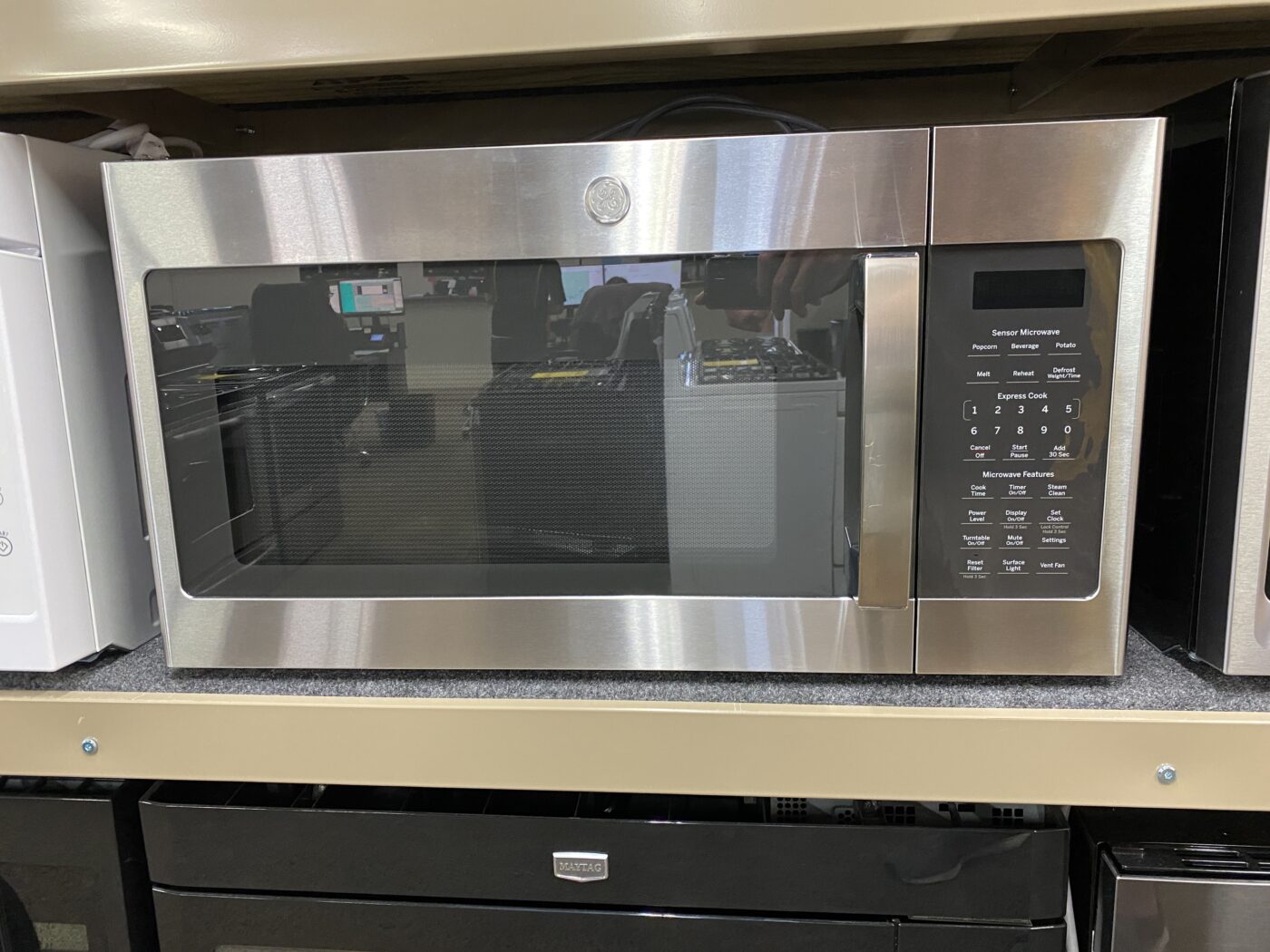 Reconditioned GE 1.9 cu. ft. Over the Range Microwave (Stainless Steel)