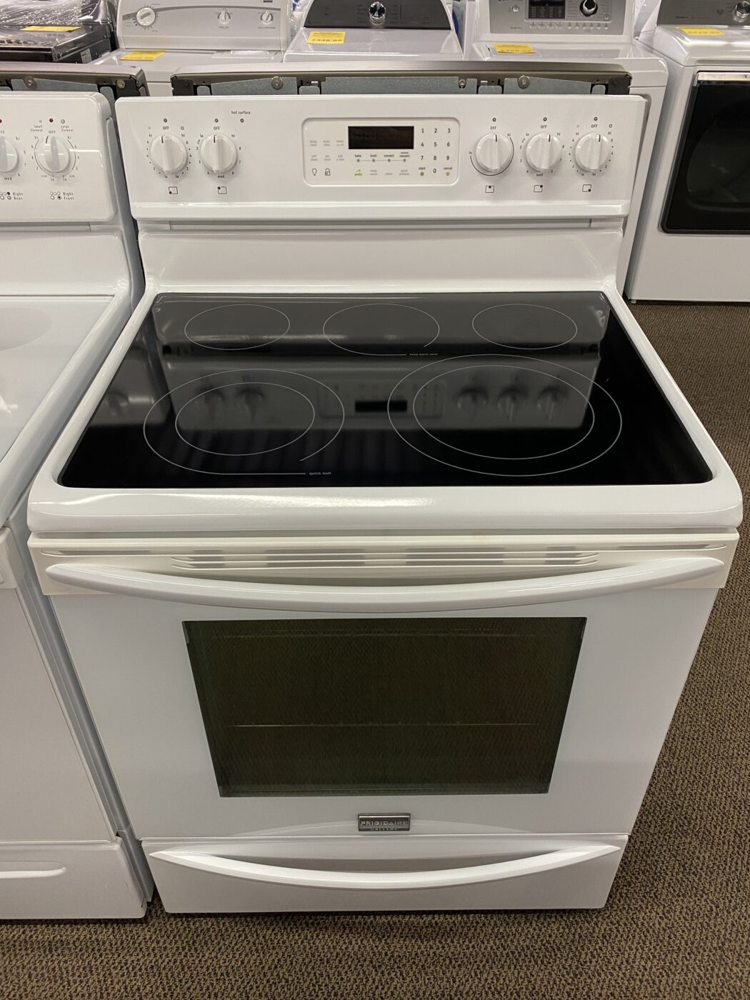 Reconditioned Frigidaire Smooth Top Electric Range (White)