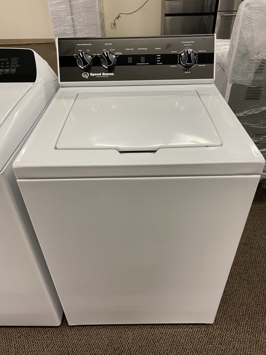 Reconditioned Speed Queen 3.3 cu. ft. Top Load Washer (White)