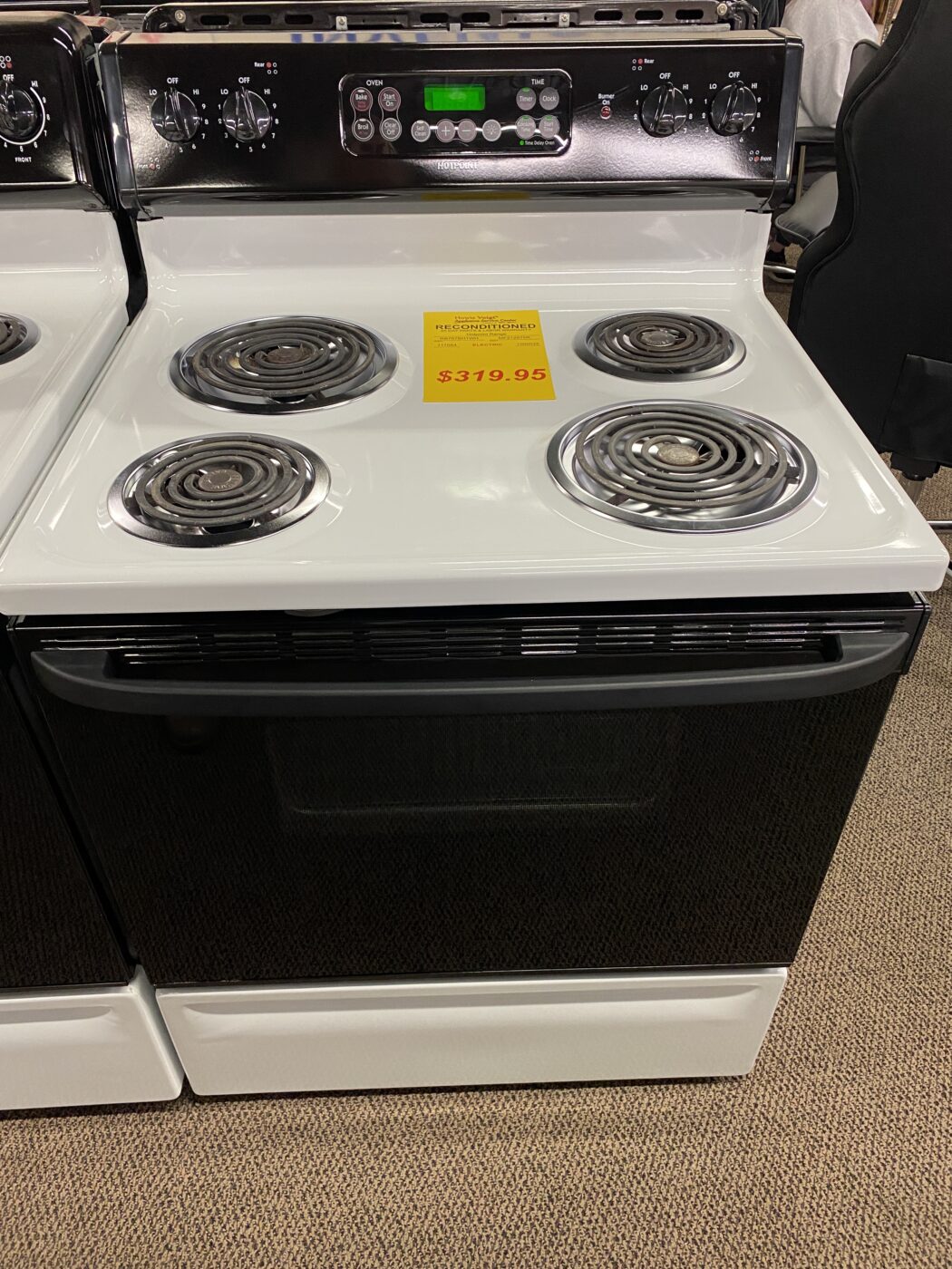Reconditioned Hot Point Coil Top Electric Range (White)