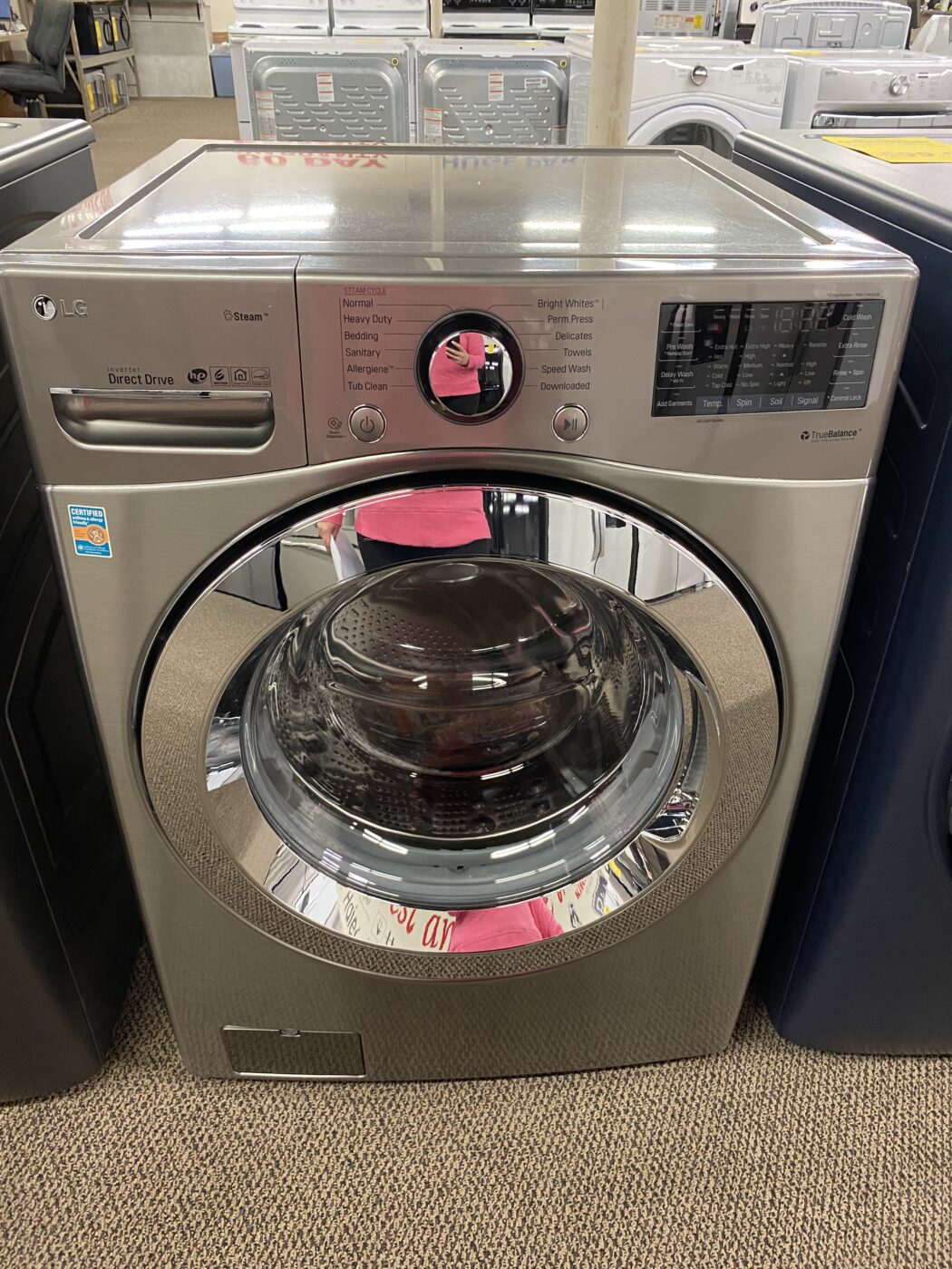 Reconditioned LG 4.5 cu. ft. Front Load Washer (Graphite Steel)