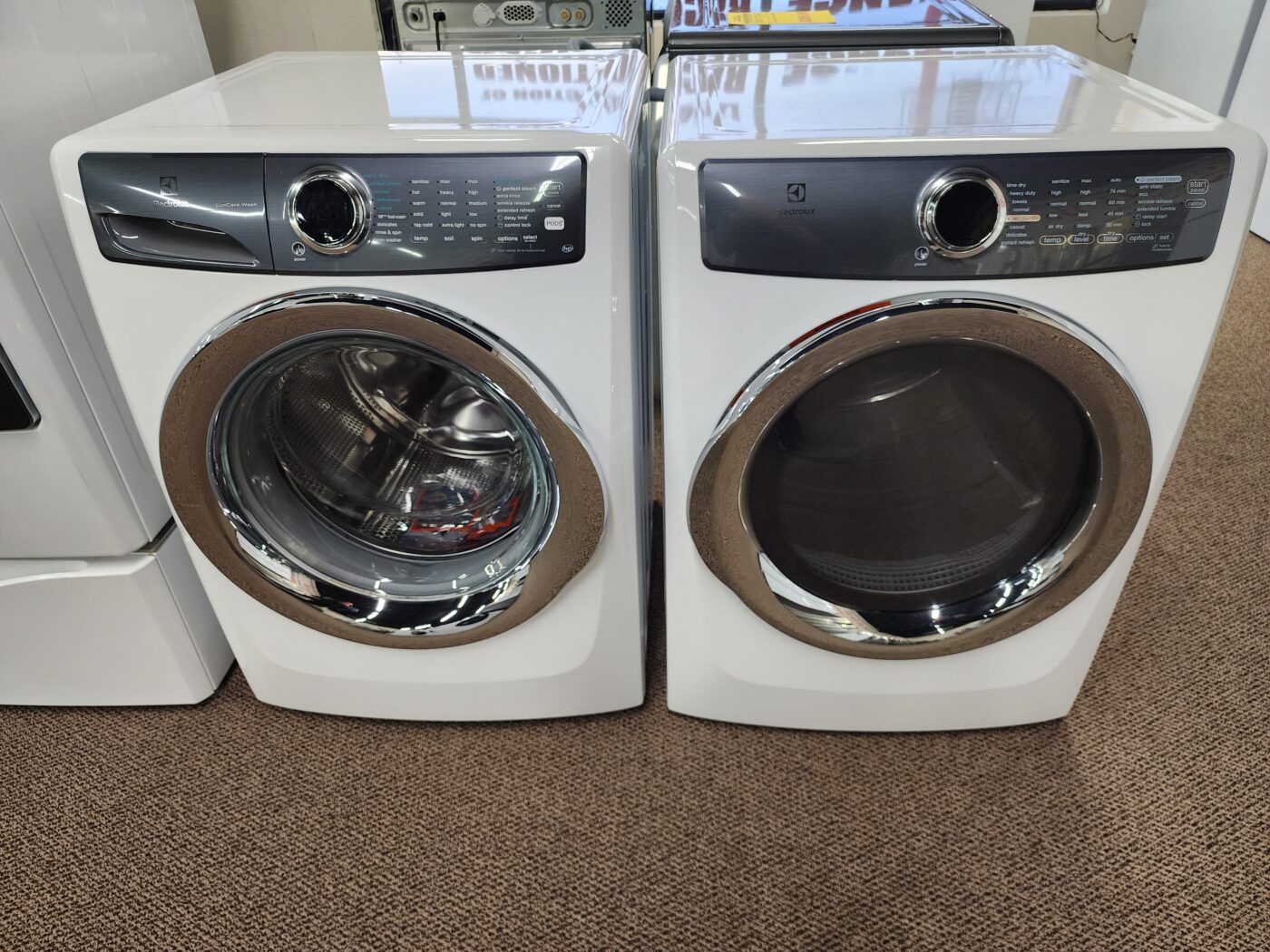Reconditioned Electrolux 4.3 cu. ft. Front Load Washer & 8.0 cu. ft. Electric Dryer (White)