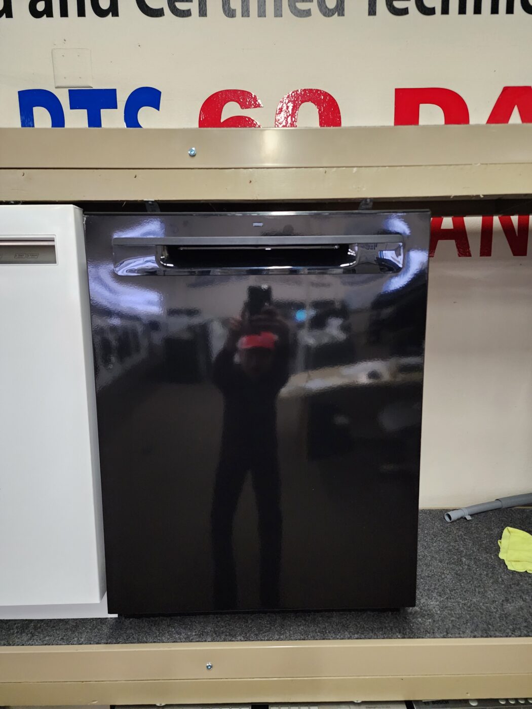 Reconditioned GE Dishwasher with Stainless Steel Tub & 3rd Rack (Black)