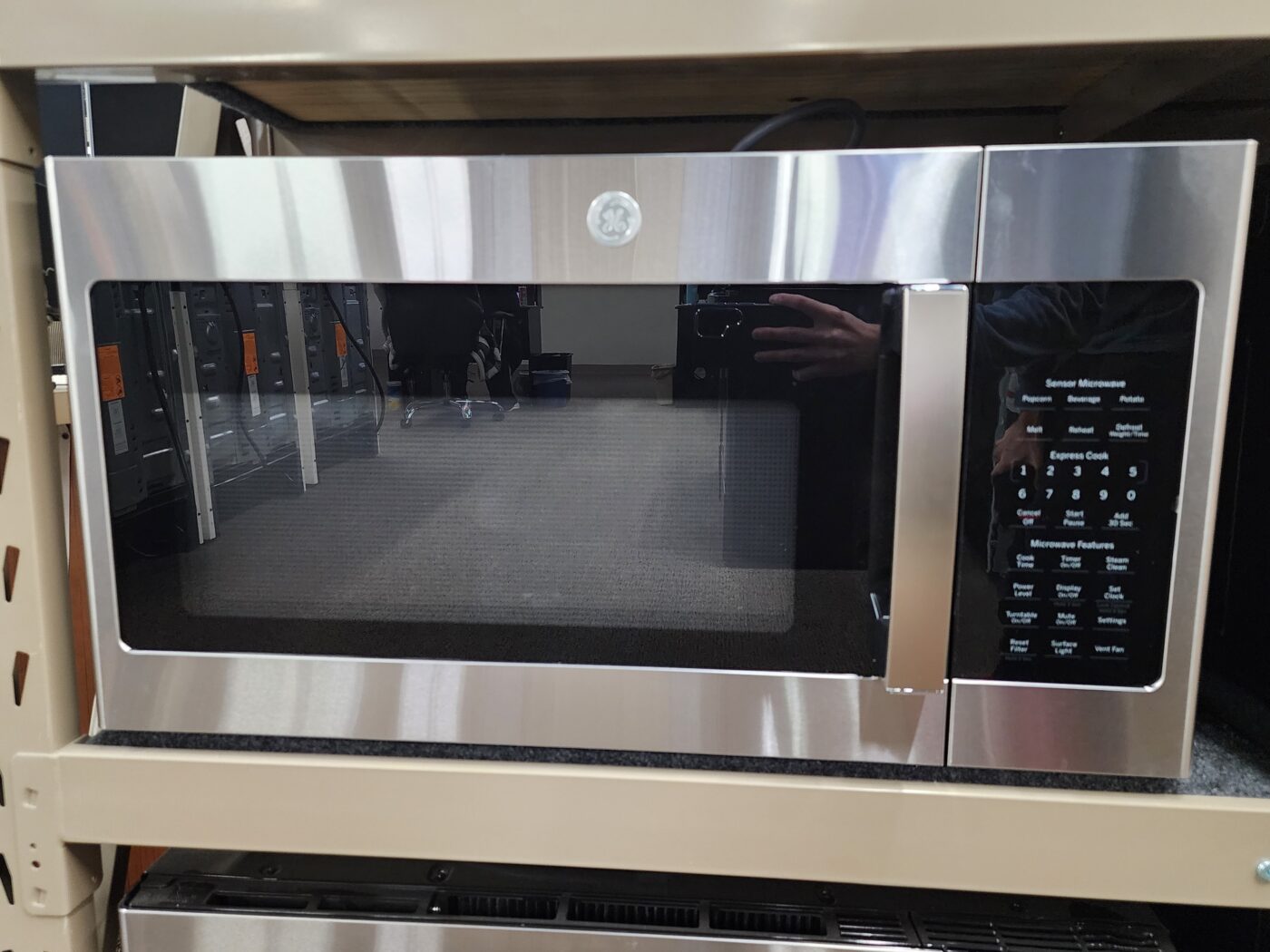Reconditioned GE 1.9 cu. ft. Over the Range Microwave (Stainless Steel)