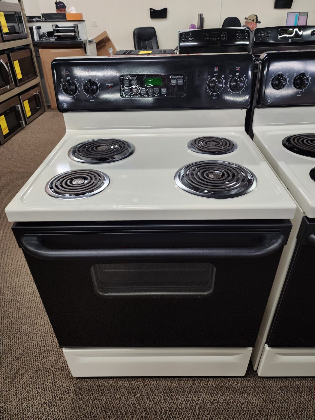 Reconditioned GE Coil Top Electric Range (Bisque)