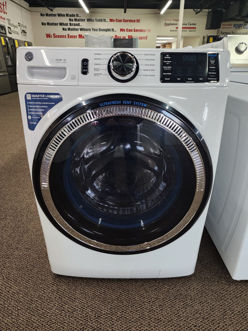 Reconditioned GE 4.8 cu. ft. Front Load Washer (White)