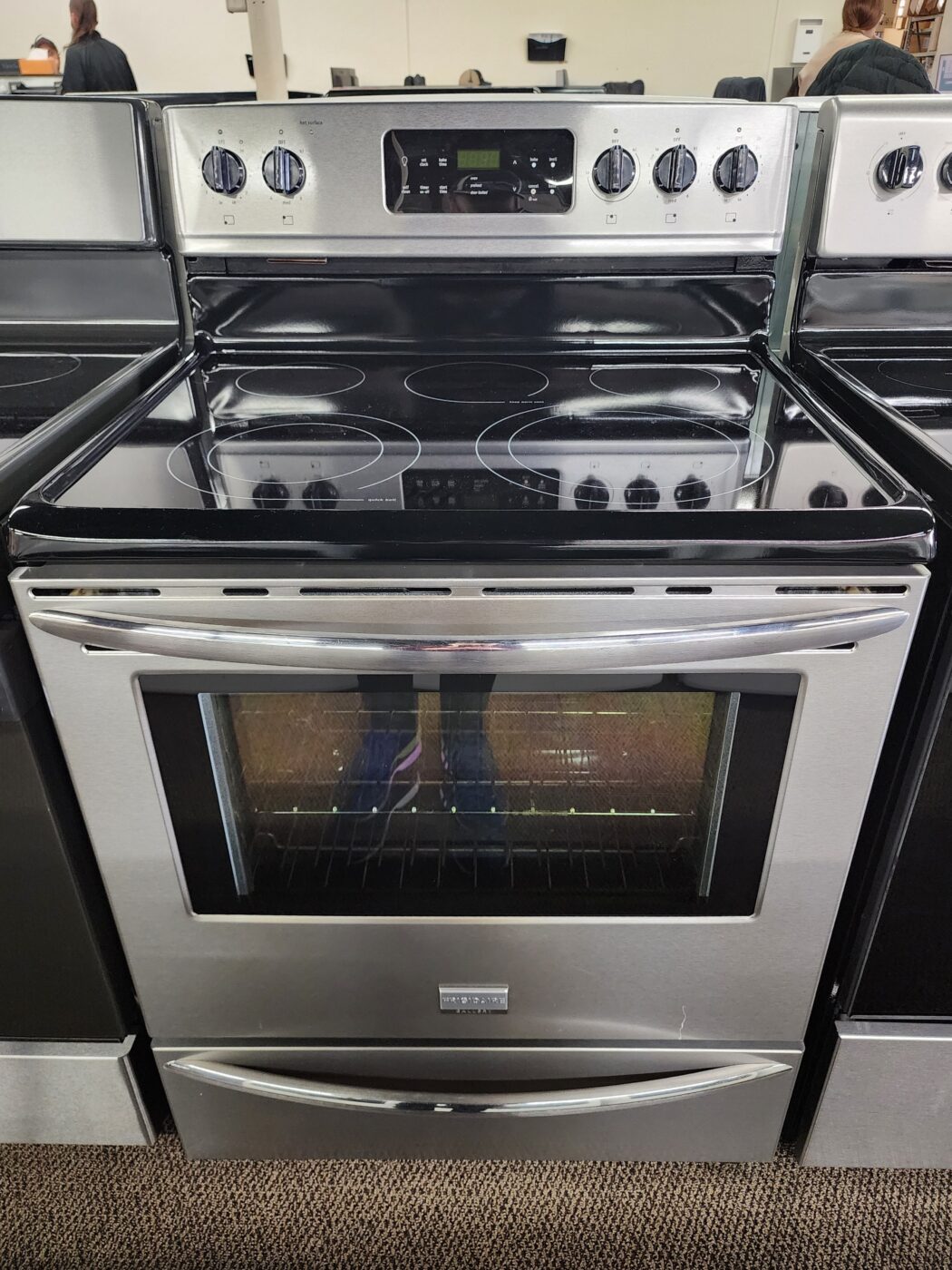 Reconditioned Frigidaire Smooth Top Electric Range (Stainless)