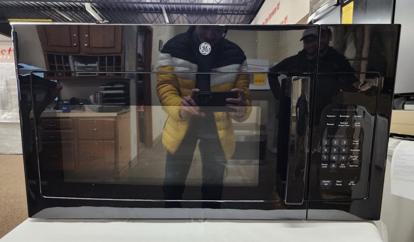 Reconditioned GE 1.6 cu. ft. Over the Range Microwave (Black)