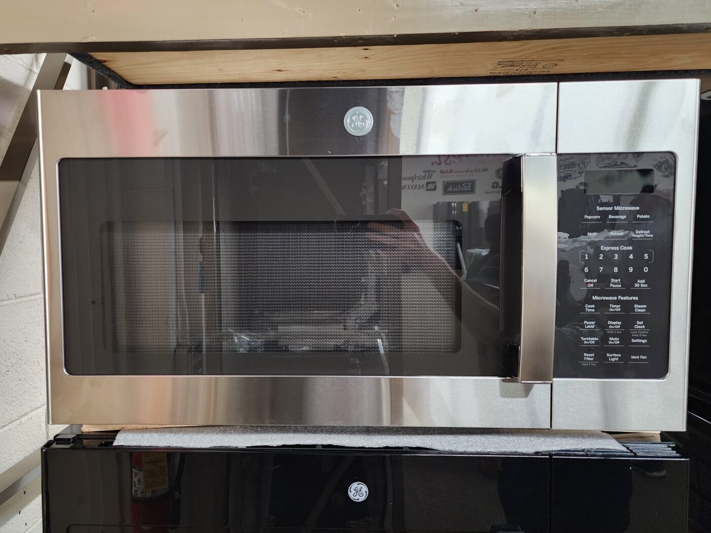 Reconditioned GE 1.9 cu. ft. Over the Range Microwave (Stainless Steel)