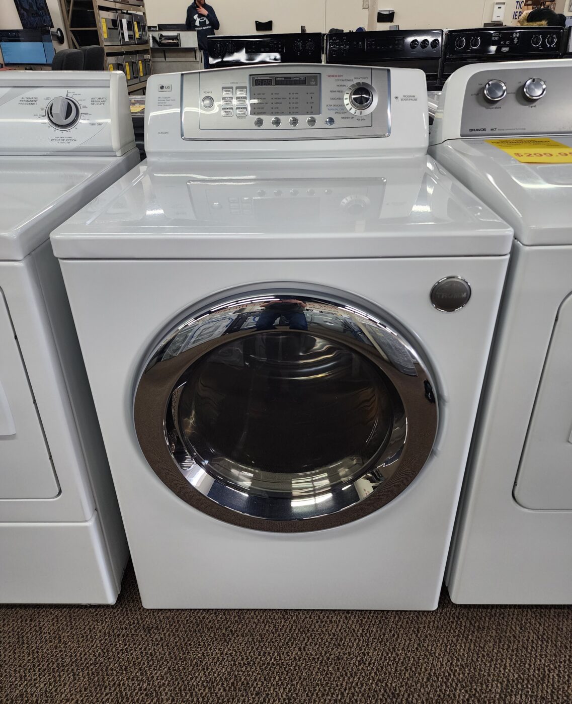 Reconditioned LG 7.3 cu. ft. Electric Dryer (White)