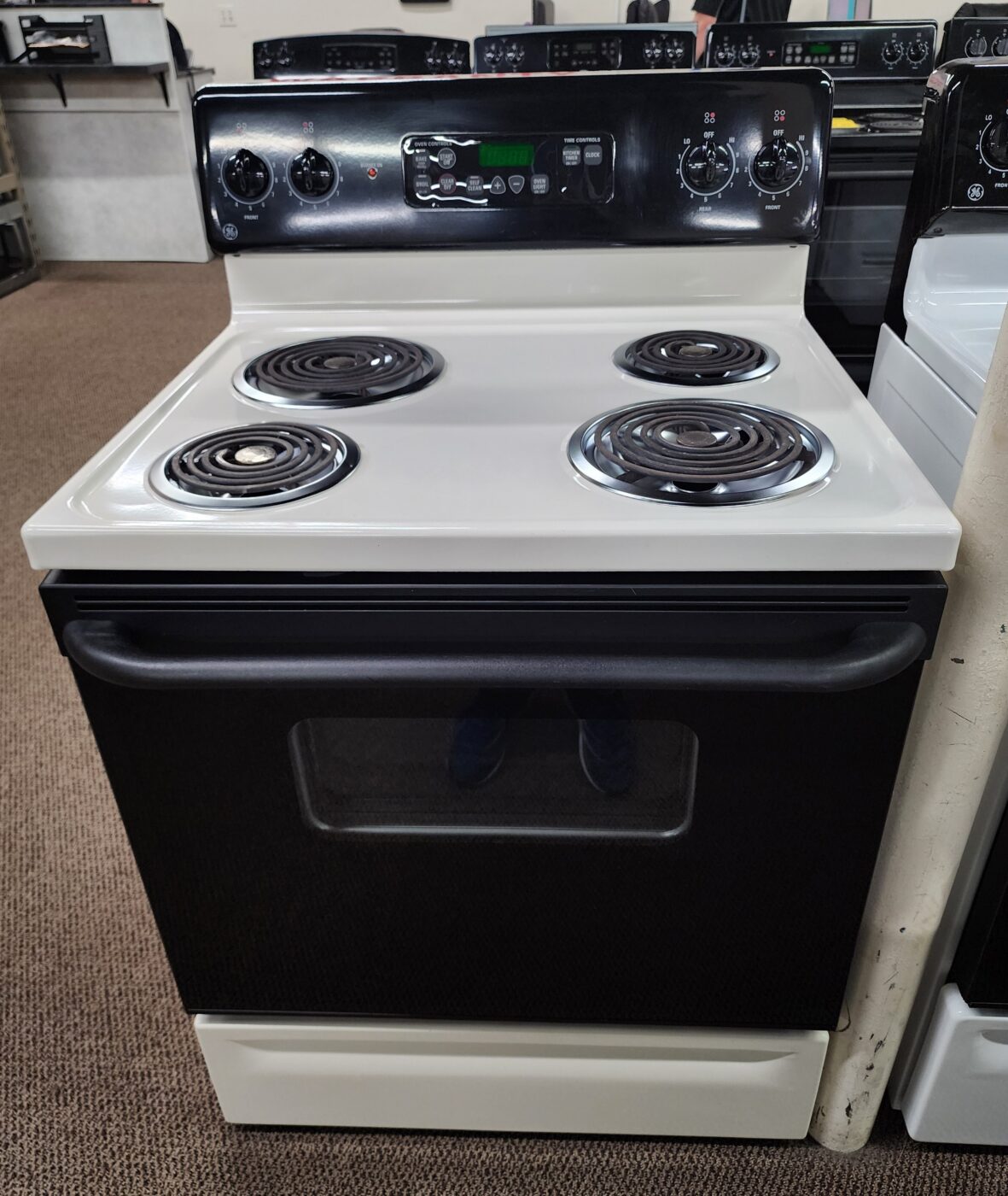 Reconditioned GE Coil Top Electric Range (Bisque)