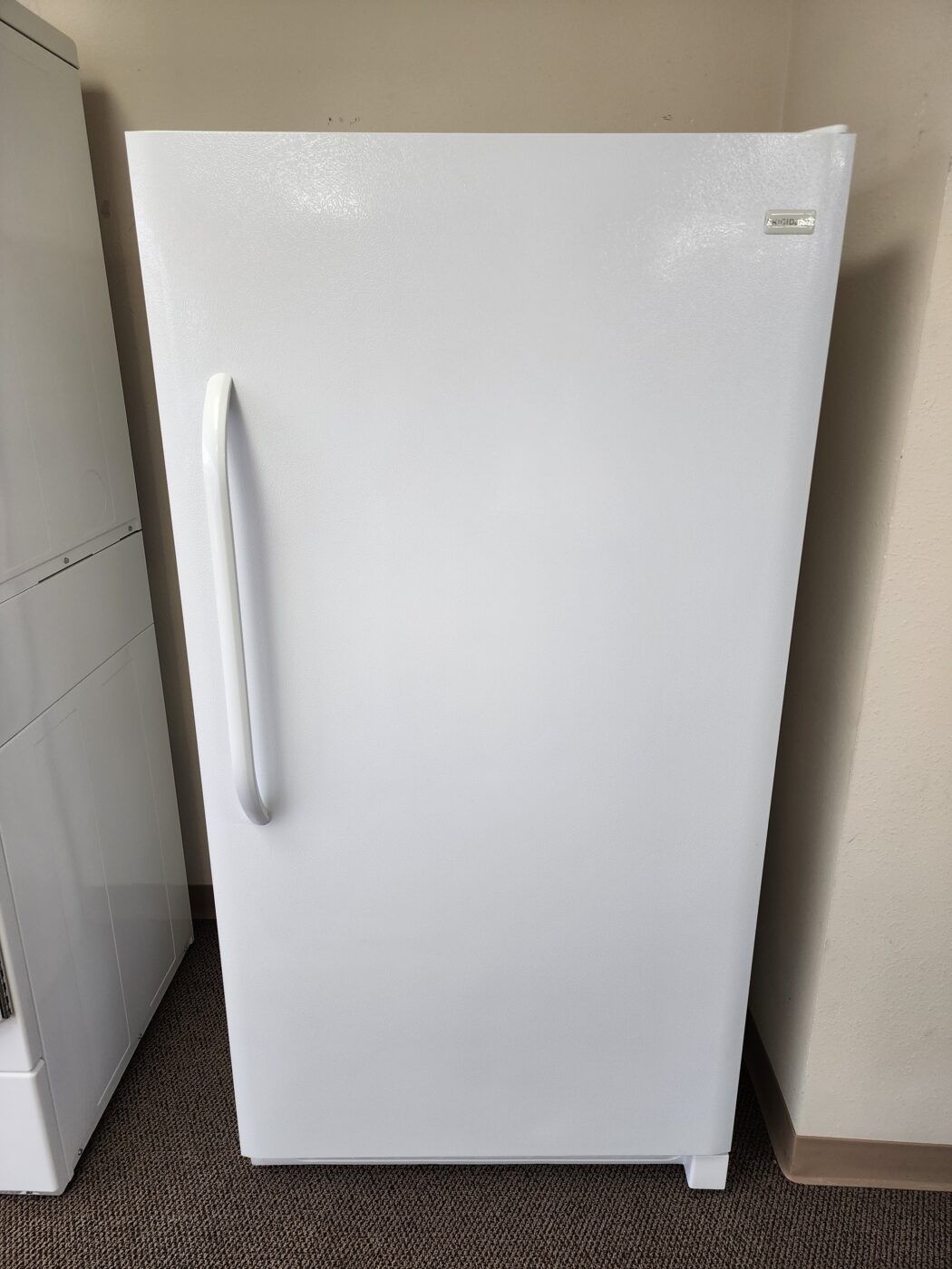 Reconditioned Frigidaire 16.7 cu. ft. Refrigerator (White)