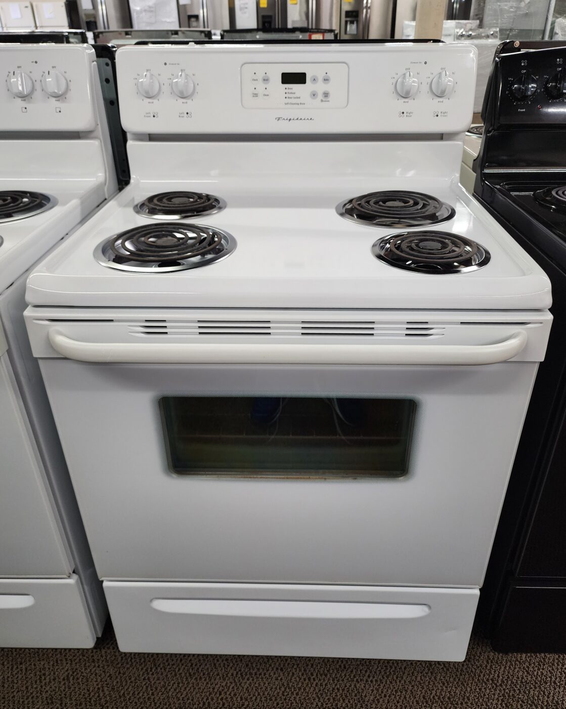 Reconditioned Frigidiaire Coil Top Electric Range (White)