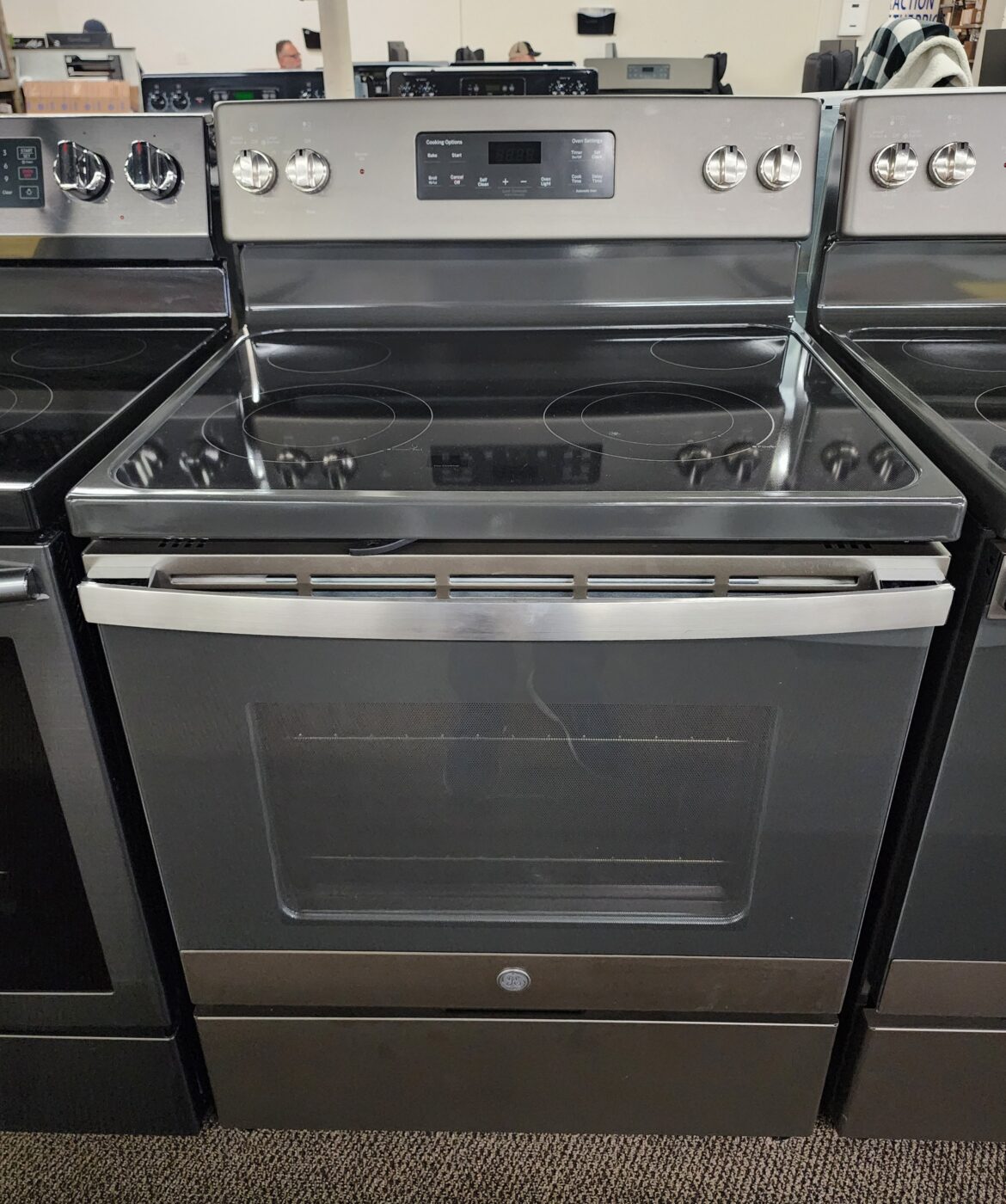 Reconditioned GE Smooth Top Electric Range (Slate)