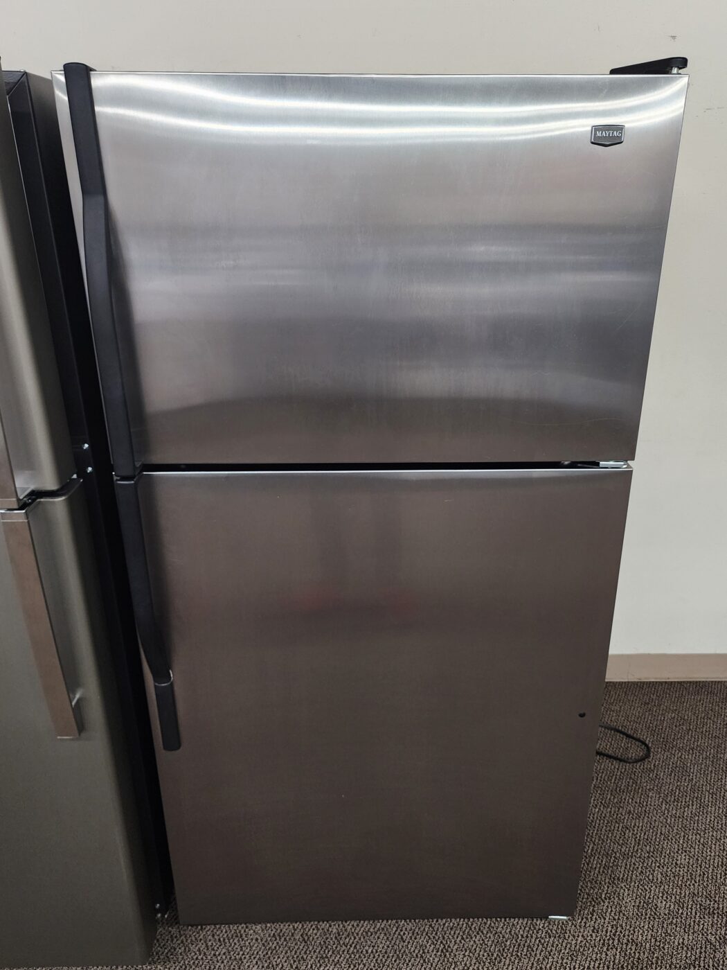 Reconditioned Maytag 20.6 cu. ft. Top-mount Refrigerator (Stainless Steel)