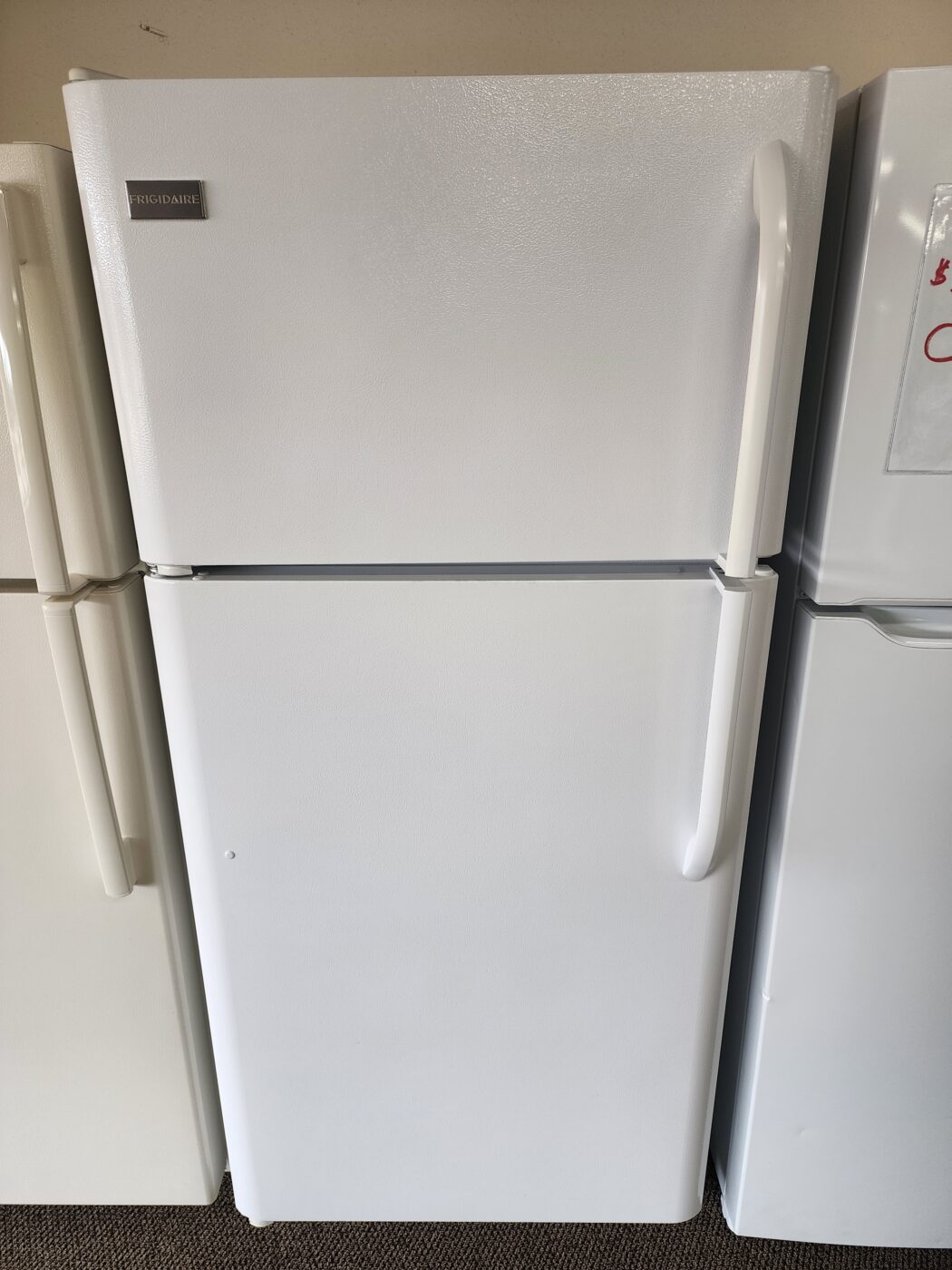 Reconditioned Frigidaire 18.2 cu. ft. Top-Mount Refrigerator (White)