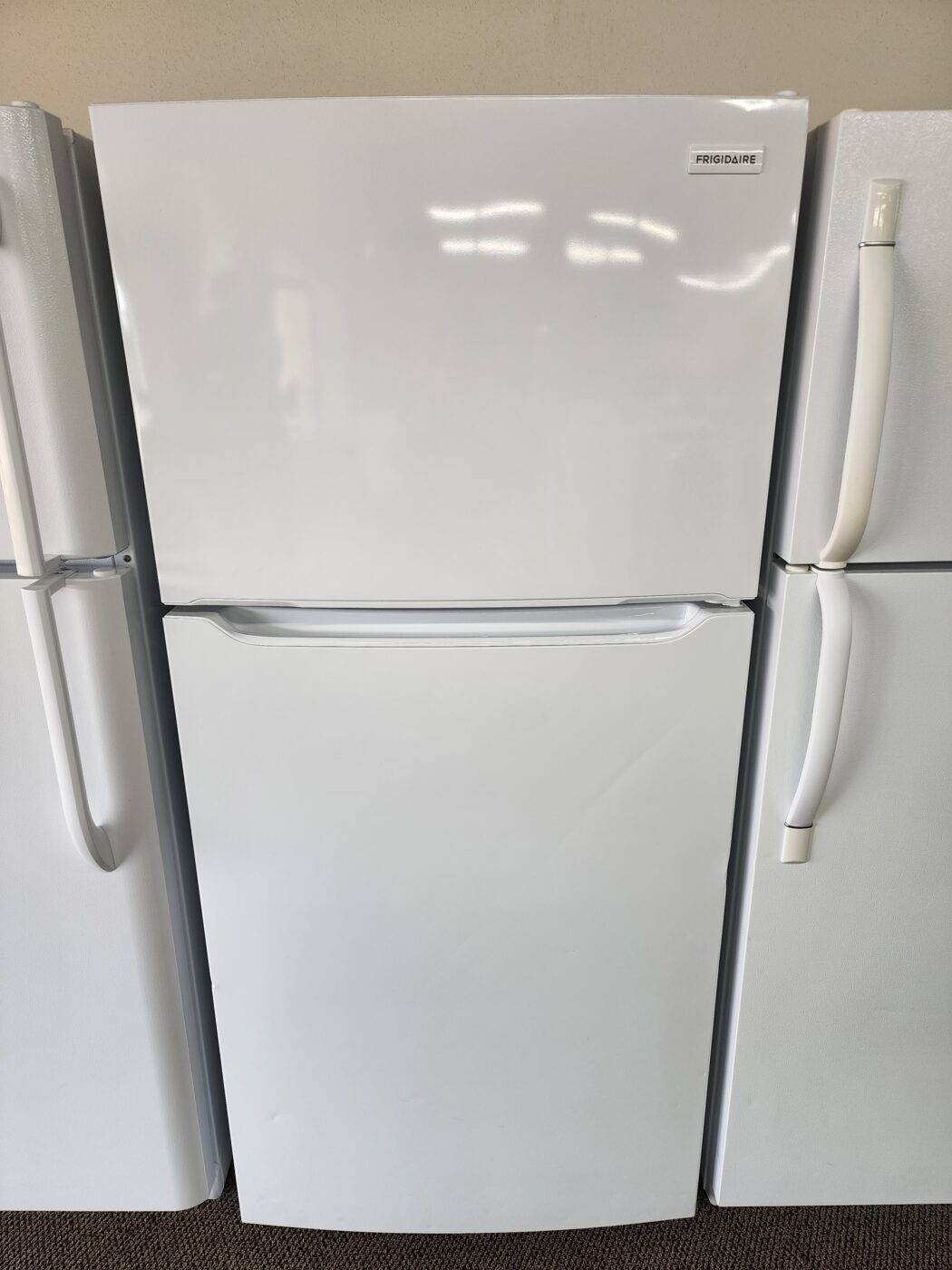 Reconditioned Frigidaire 18.3 cu. ft. Top-Mount Refrigerator (White)
